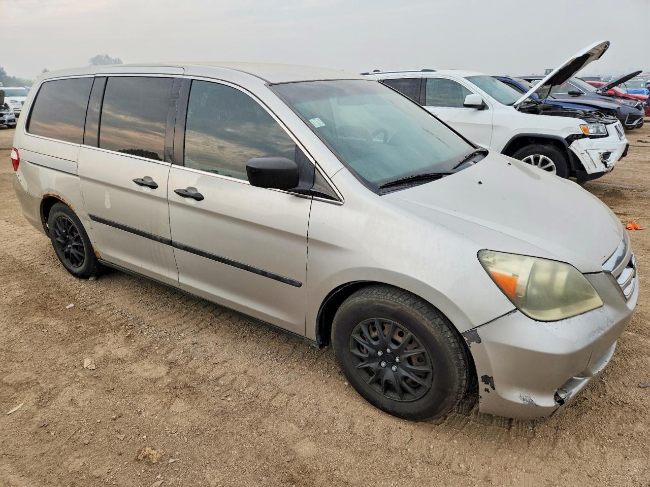 2006 Honda Odyssey Lx Silver vin: 5FNRL38256B074806