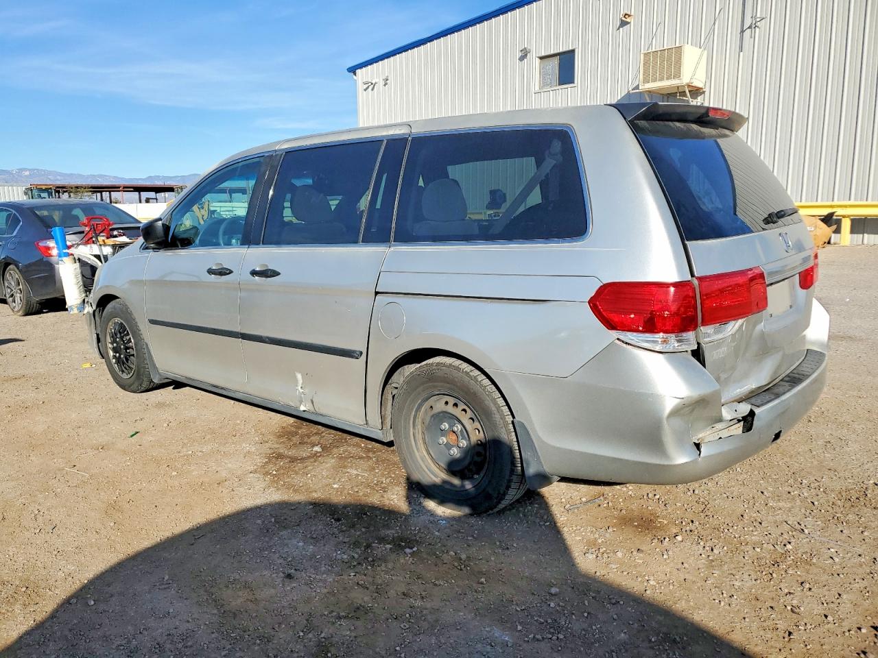 2008 Honda Odyssey Lx Silver vin: 5FNRL38258B035605