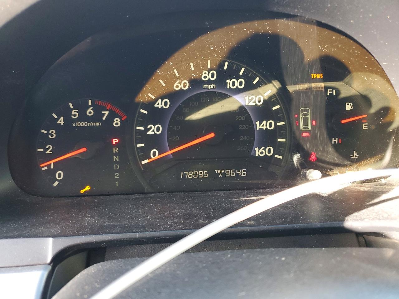 2008 Honda Odyssey Lx Silver vin: 5FNRL38258B035605