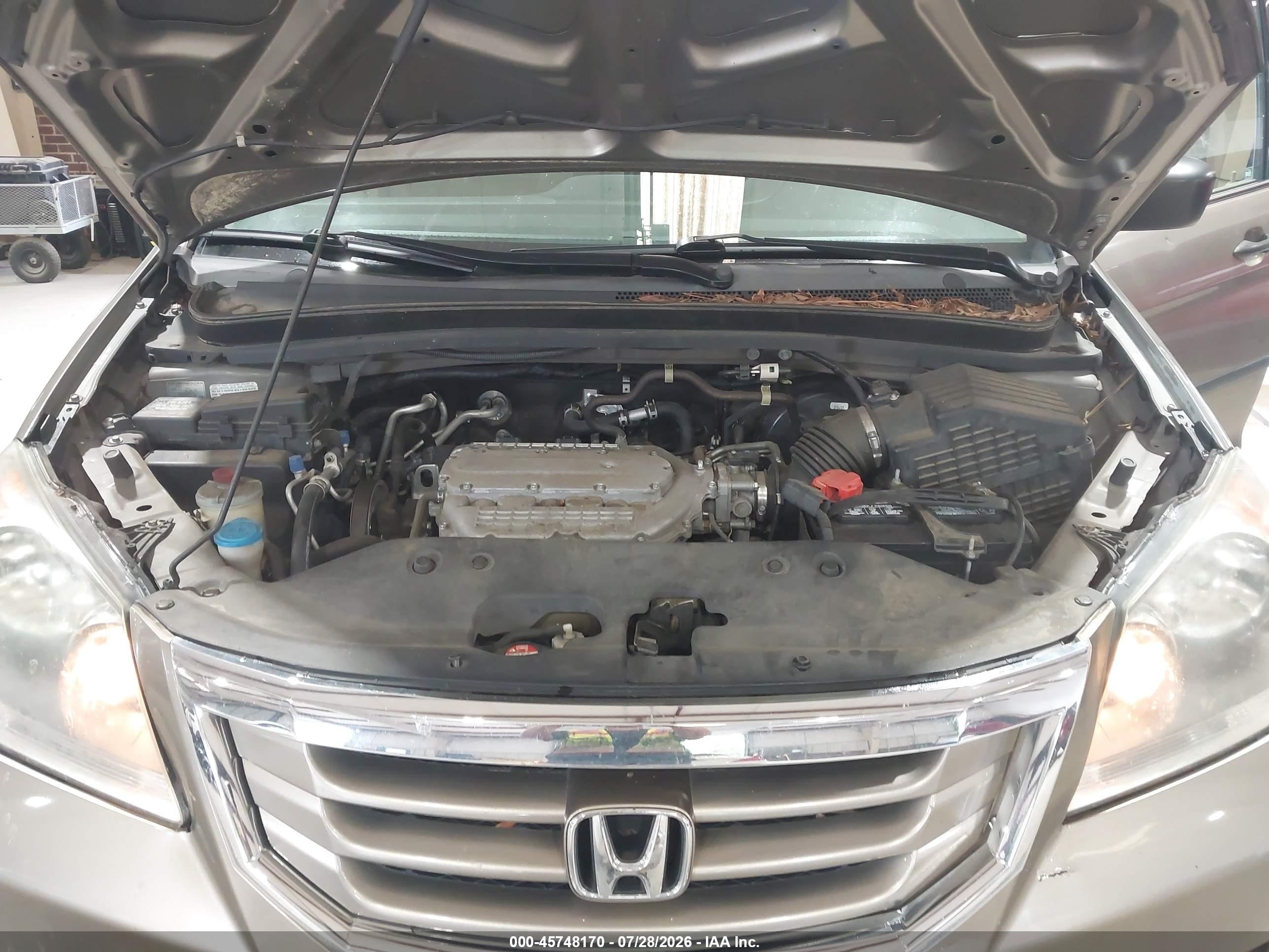 2008 Honda Odyssey Lx Beige vin: 5FNRL38258B104714