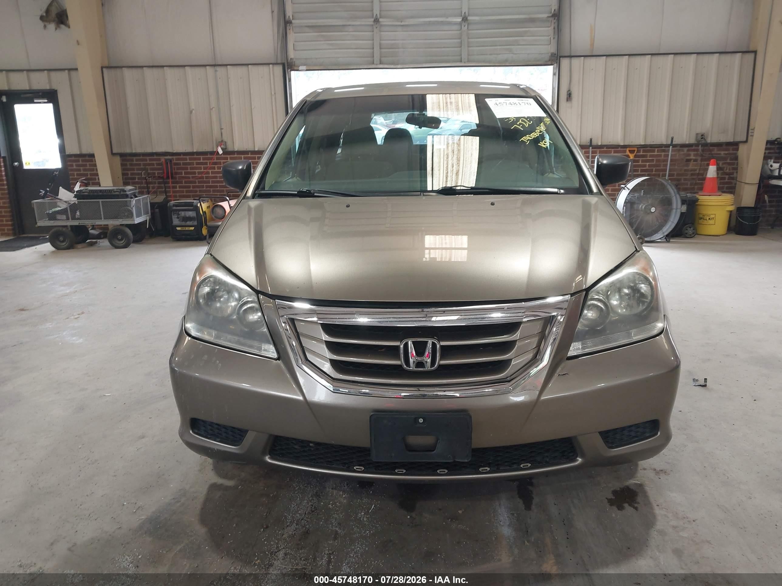 2008 Honda Odyssey Lx Beige vin: 5FNRL38258B104714