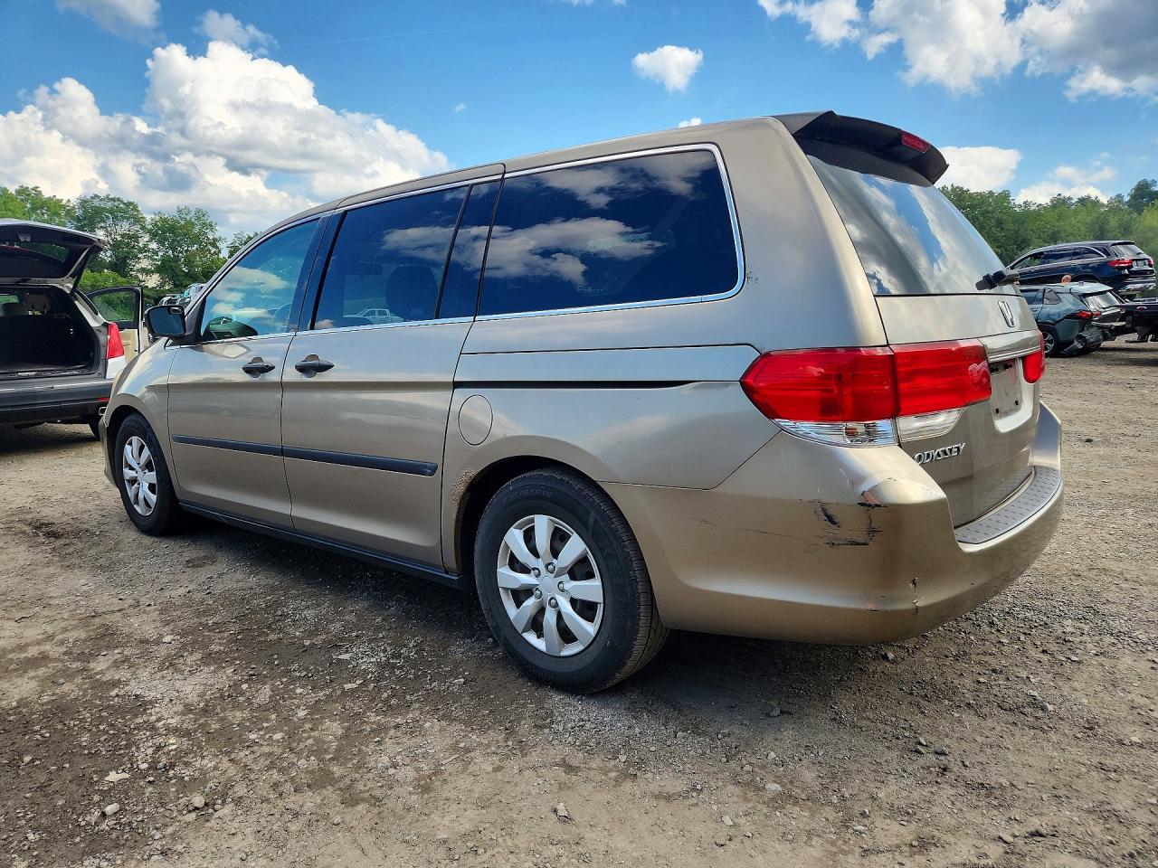 2008 Honda Odyssey Lx Золотой vin: 5FNRL38258B113476