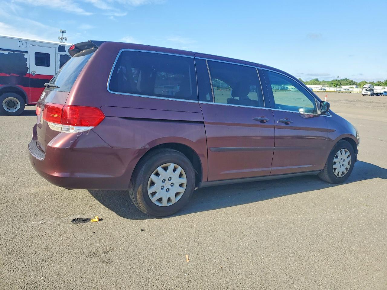 2009 Honda Odyssey Lx Maroon vin: 5FNRL38259B057931