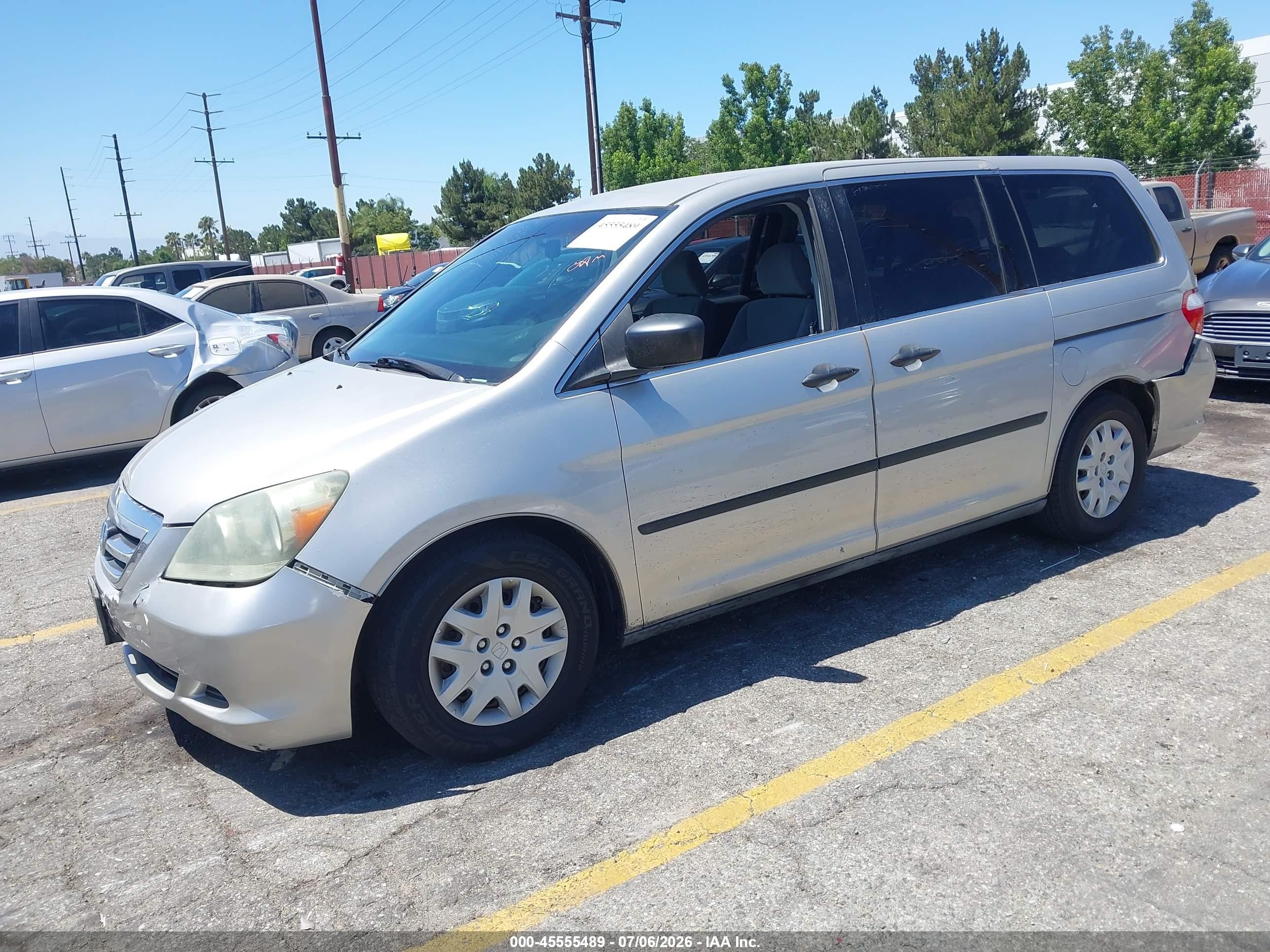 2006 Honda Odyssey Lx Silver vin: 5FNRL38266B021919