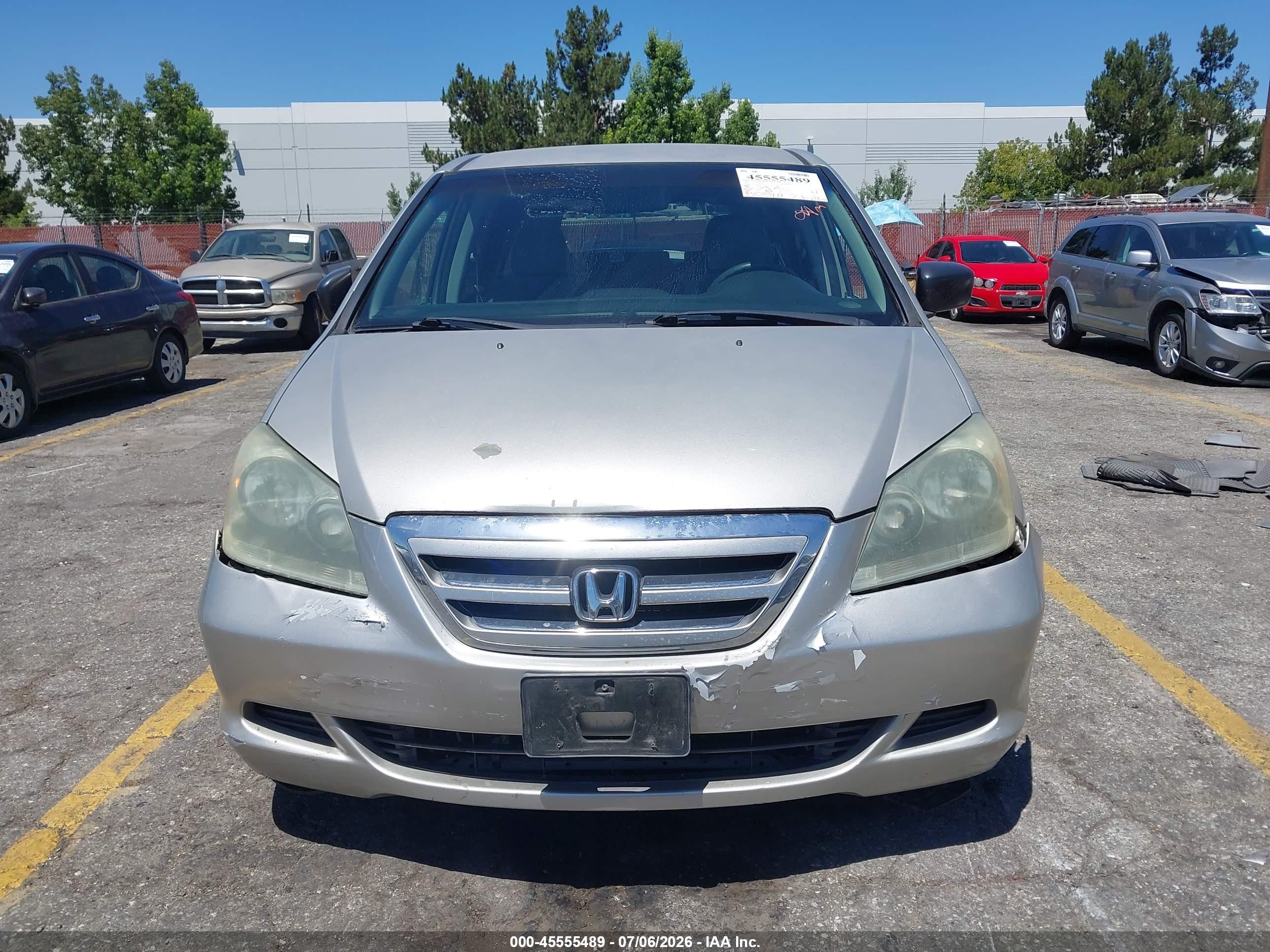 2006 Honda Odyssey Lx Silver vin: 5FNRL38266B021919