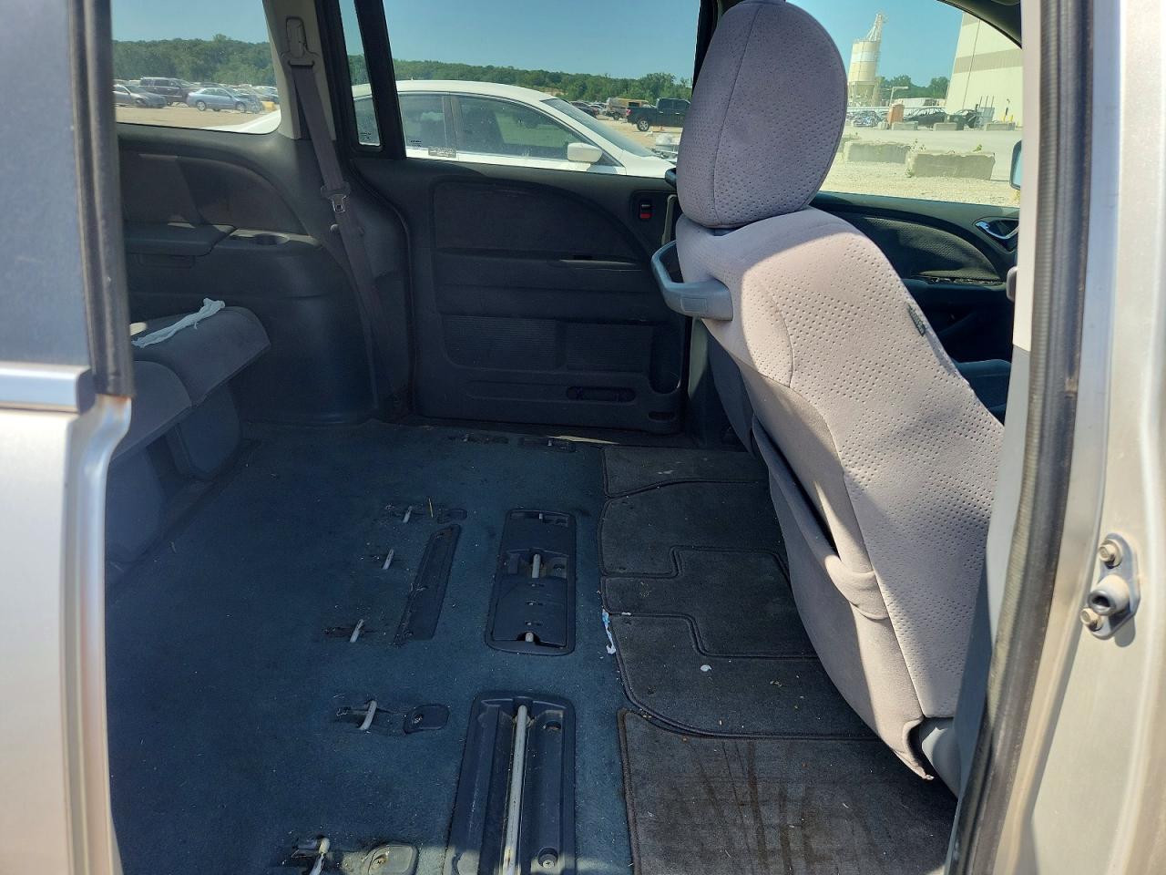 2006 Honda Odyssey Lx Gray vin: 5FNRL38266B129635