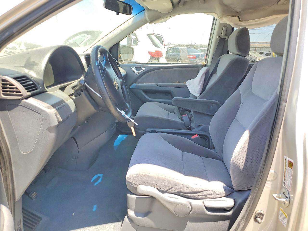 2007 Honda Odyssey Lx Серебряный vin: 5FNRL38267B008556
