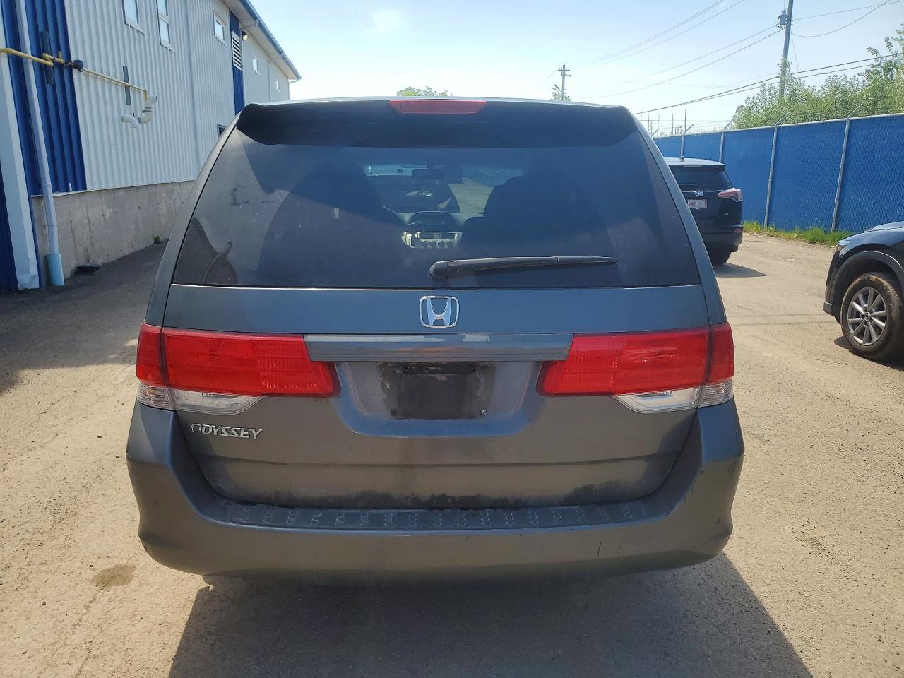2008 Honda Odyssey Lx Gray vin: 5FNRL38268B001821