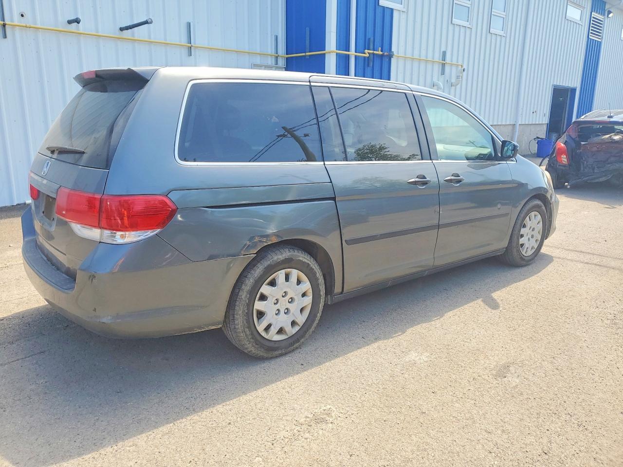 2008 Honda Odyssey Lx Gray vin: 5FNRL38268B001821