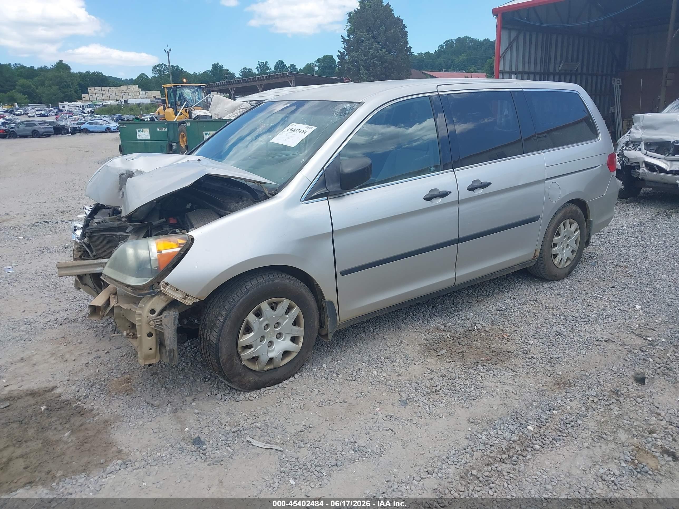 2008 Honda Odyssey Lx Silver vin: 5FNRL38268B036066
