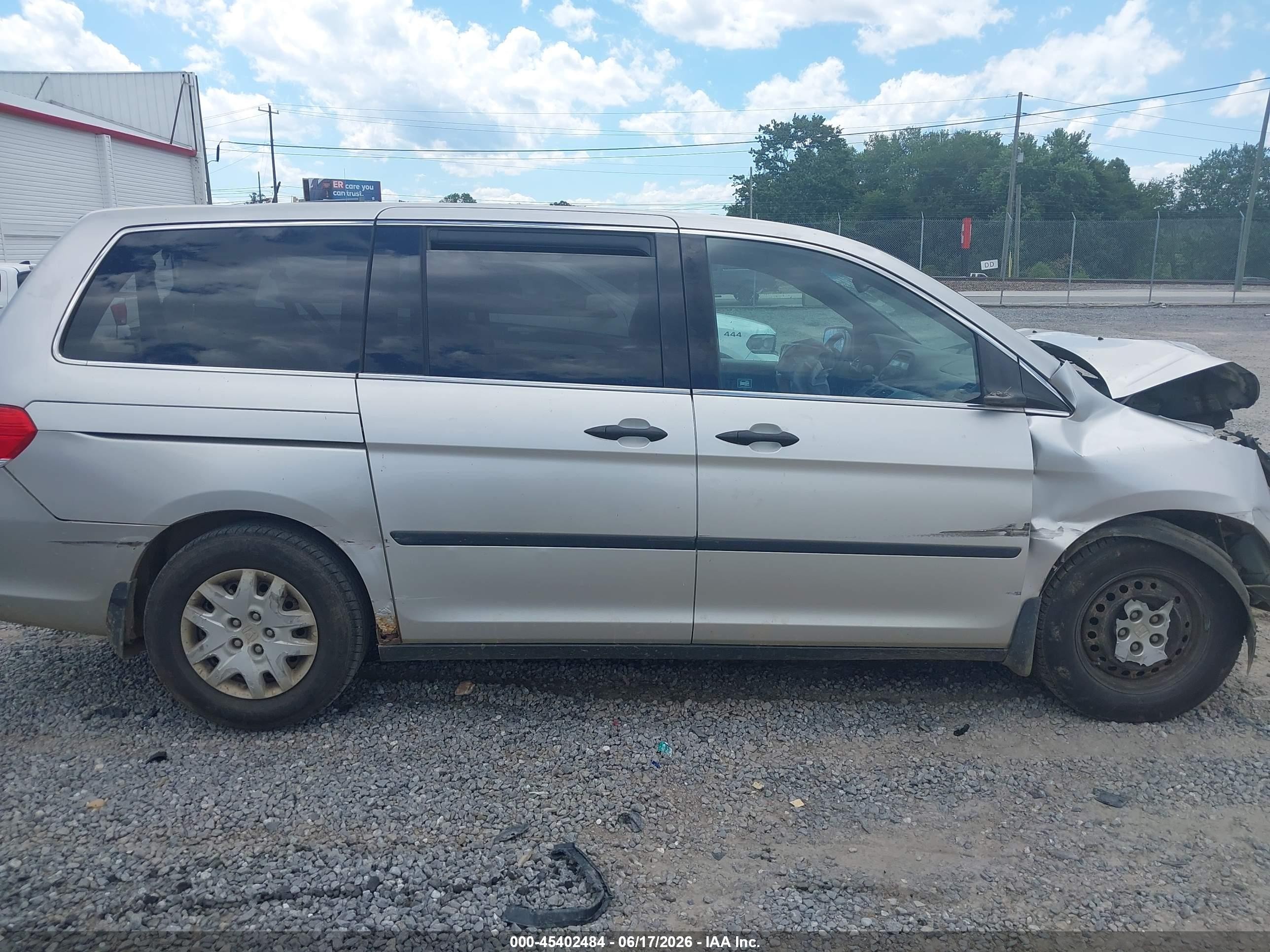 2008 Honda Odyssey Lx Silver vin: 5FNRL38268B036066