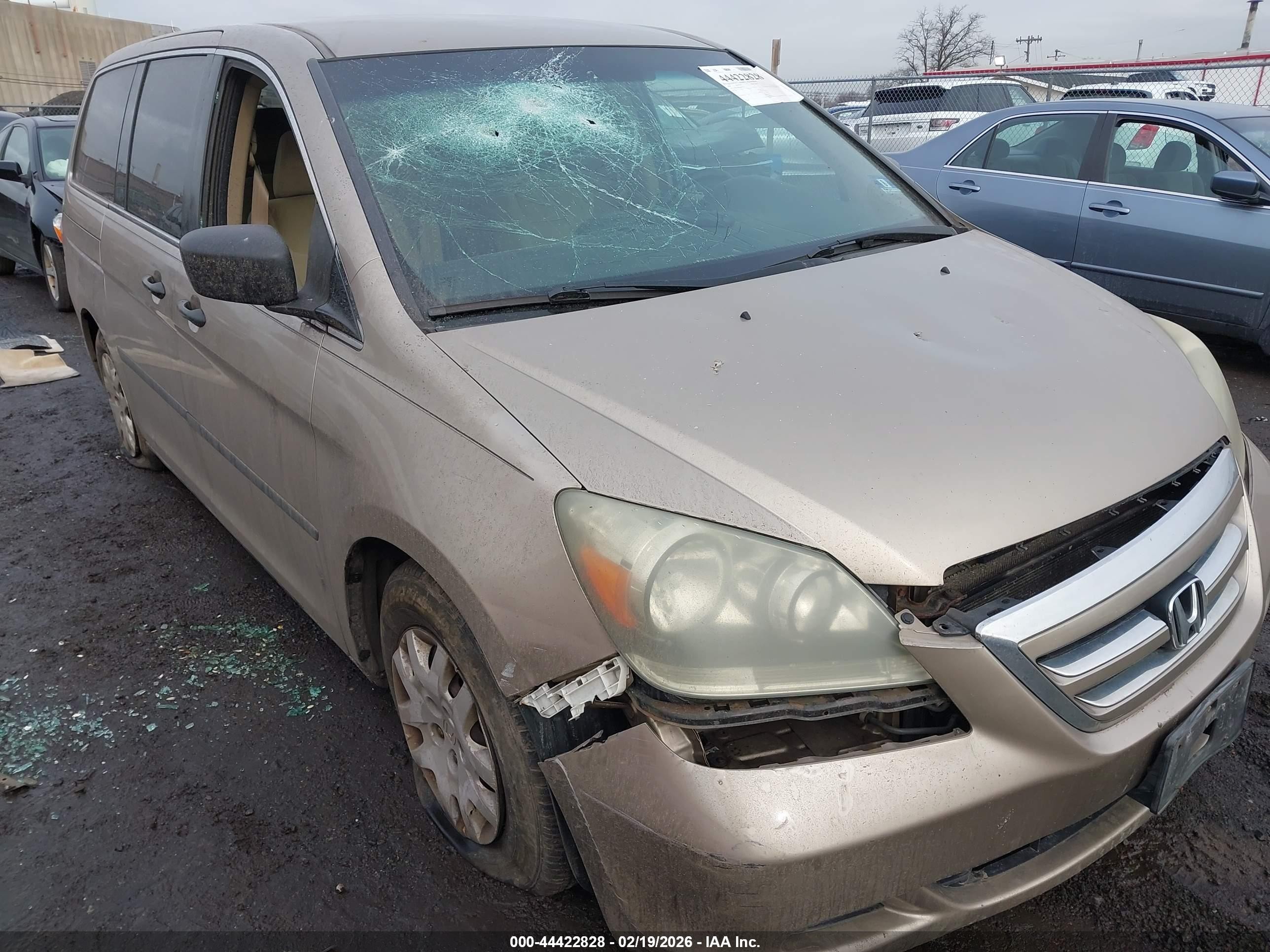 2006 Honda Odyssey Lx Золотой vin: 5FNRL38276B049454