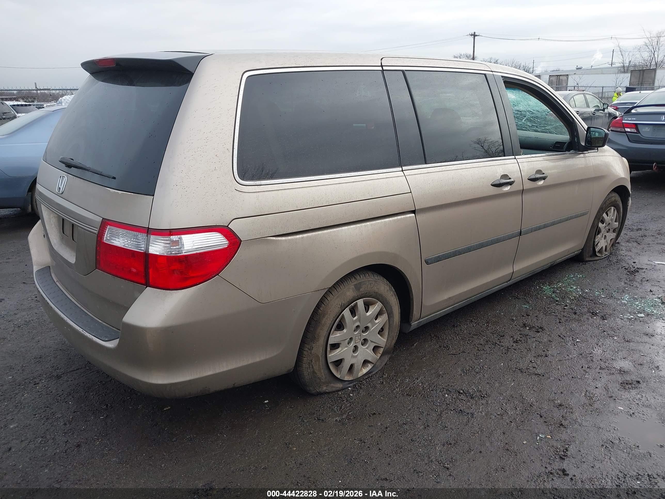 2006 Honda Odyssey Lx Золотой vin: 5FNRL38276B049454