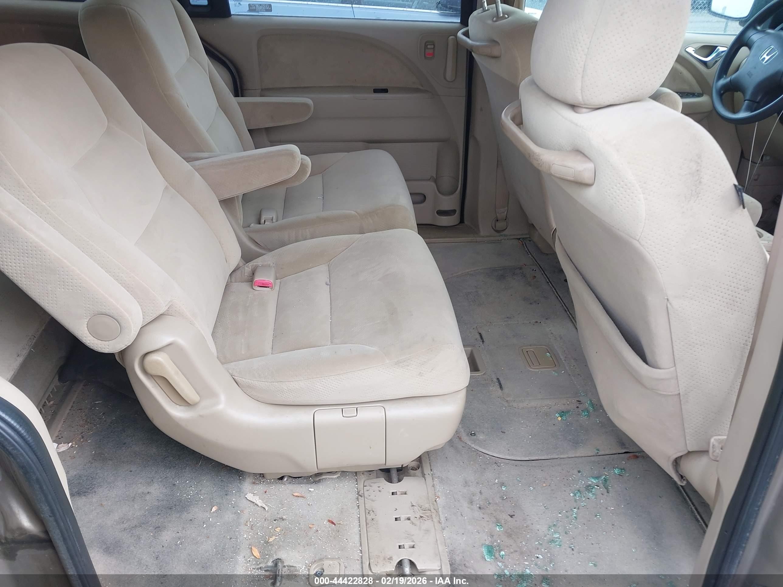 2006 Honda Odyssey Lx Золотой vin: 5FNRL38276B049454