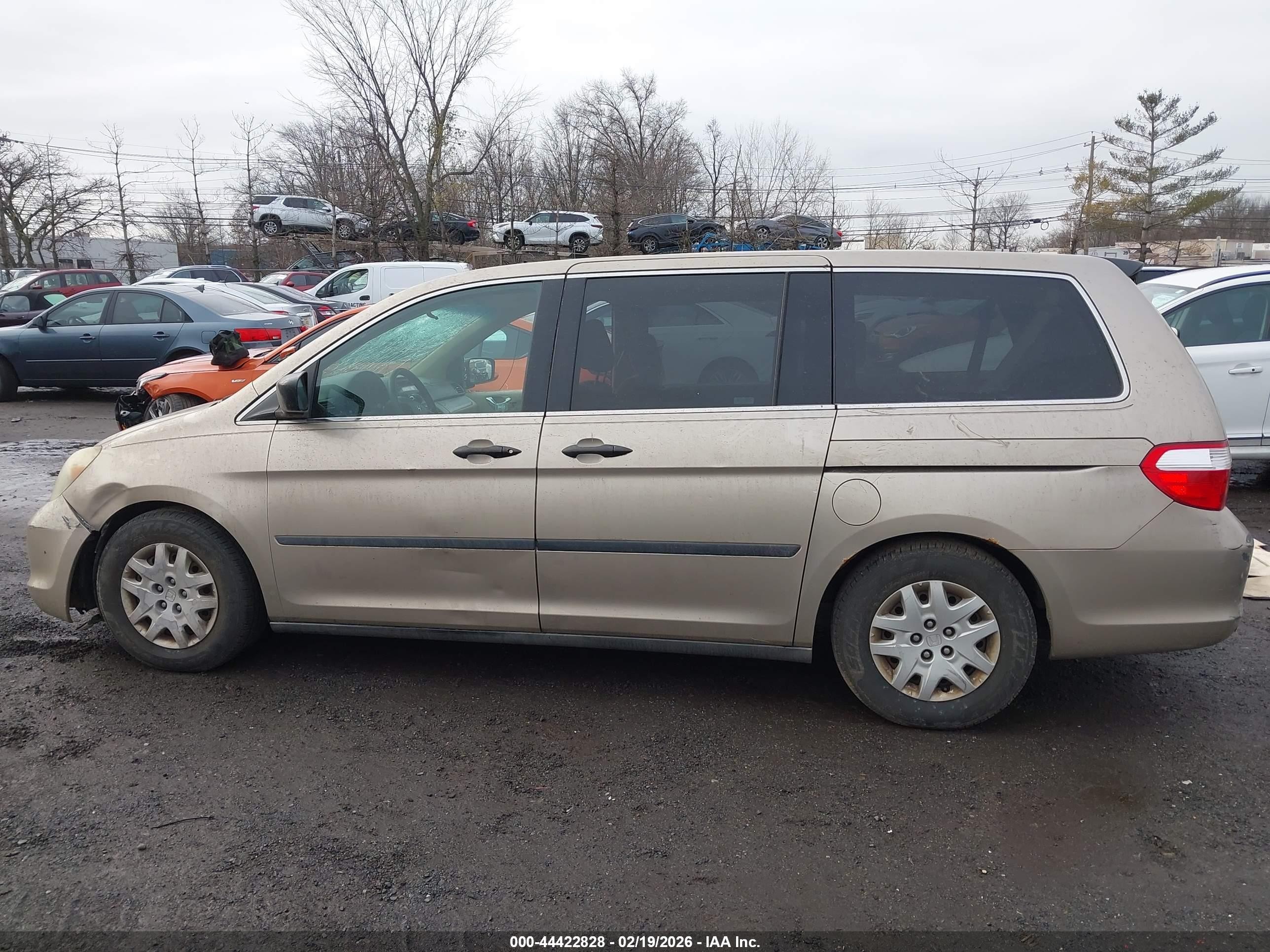 2006 Honda Odyssey Lx Золотой vin: 5FNRL38276B049454