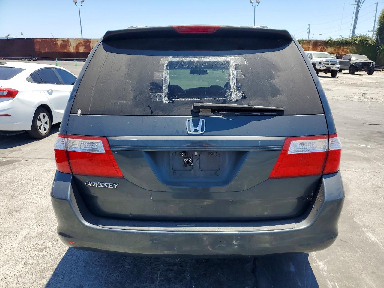 2006 Honda Odyssey Lx Gray vin: 5FNRL38276B072880