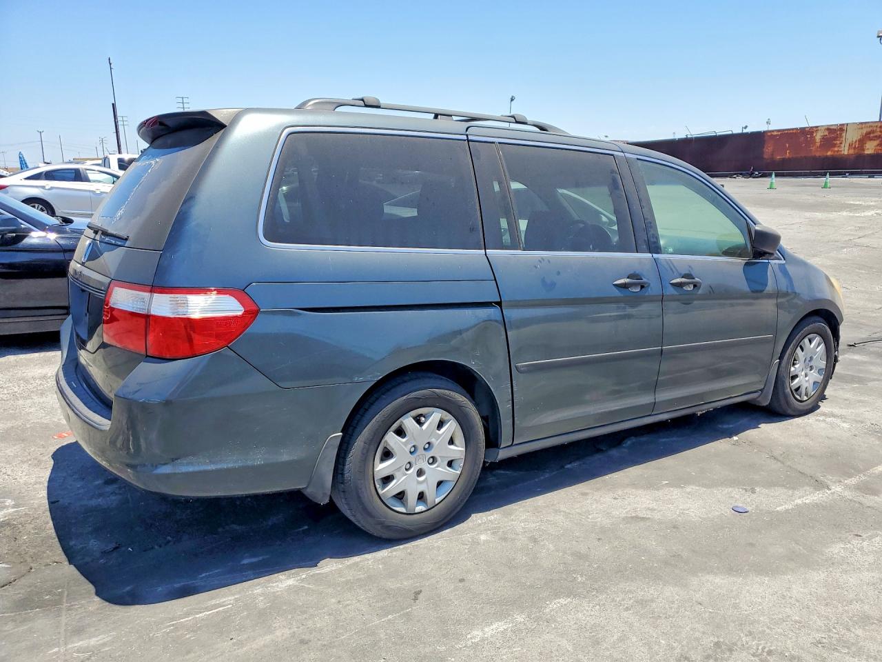 2006 Honda Odyssey Lx Gray vin: 5FNRL38276B072880