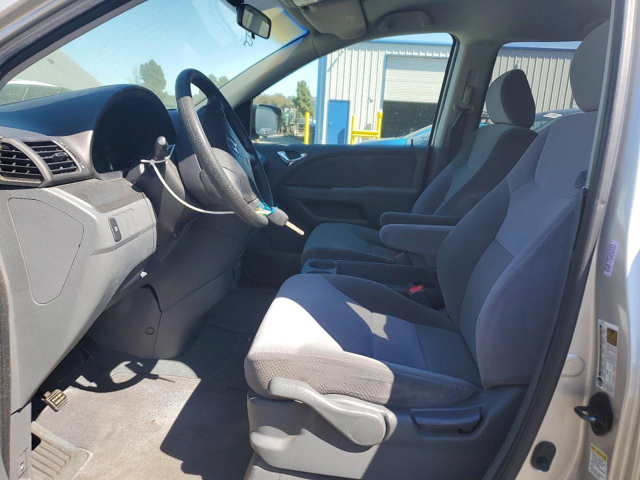 2006 Honda Odyssey Lx Серебряный vin: 5FNRL38276B109555