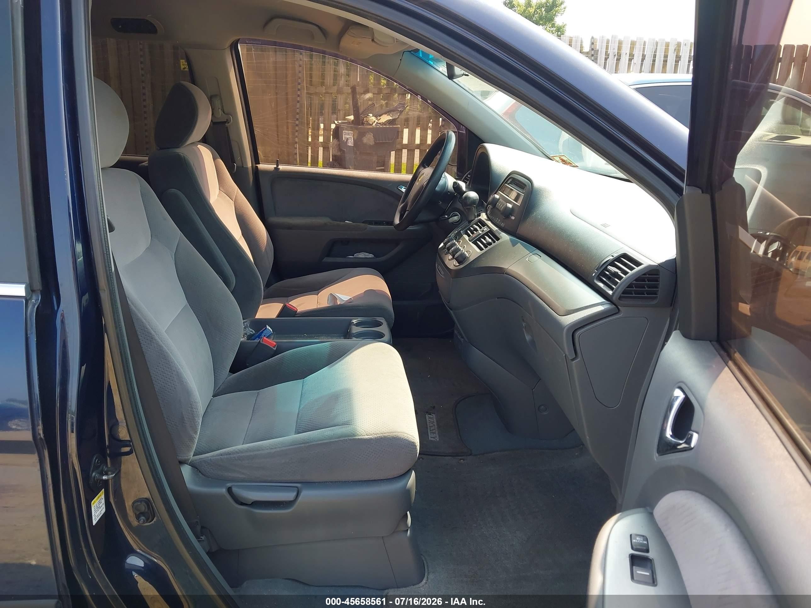 2006 Honda Odyssey Lx Blue vin: 5FNRL38276B128641