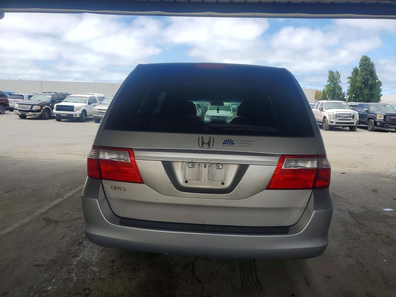 2007 Honda Odyssey Lx Silver vin: 5FNRL38277B048340
