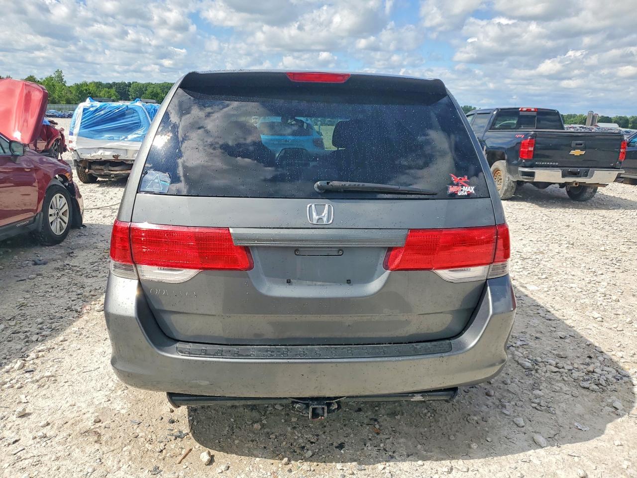 2008 Honda Odyssey Lx Gray vin: 5FNRL38278B026338