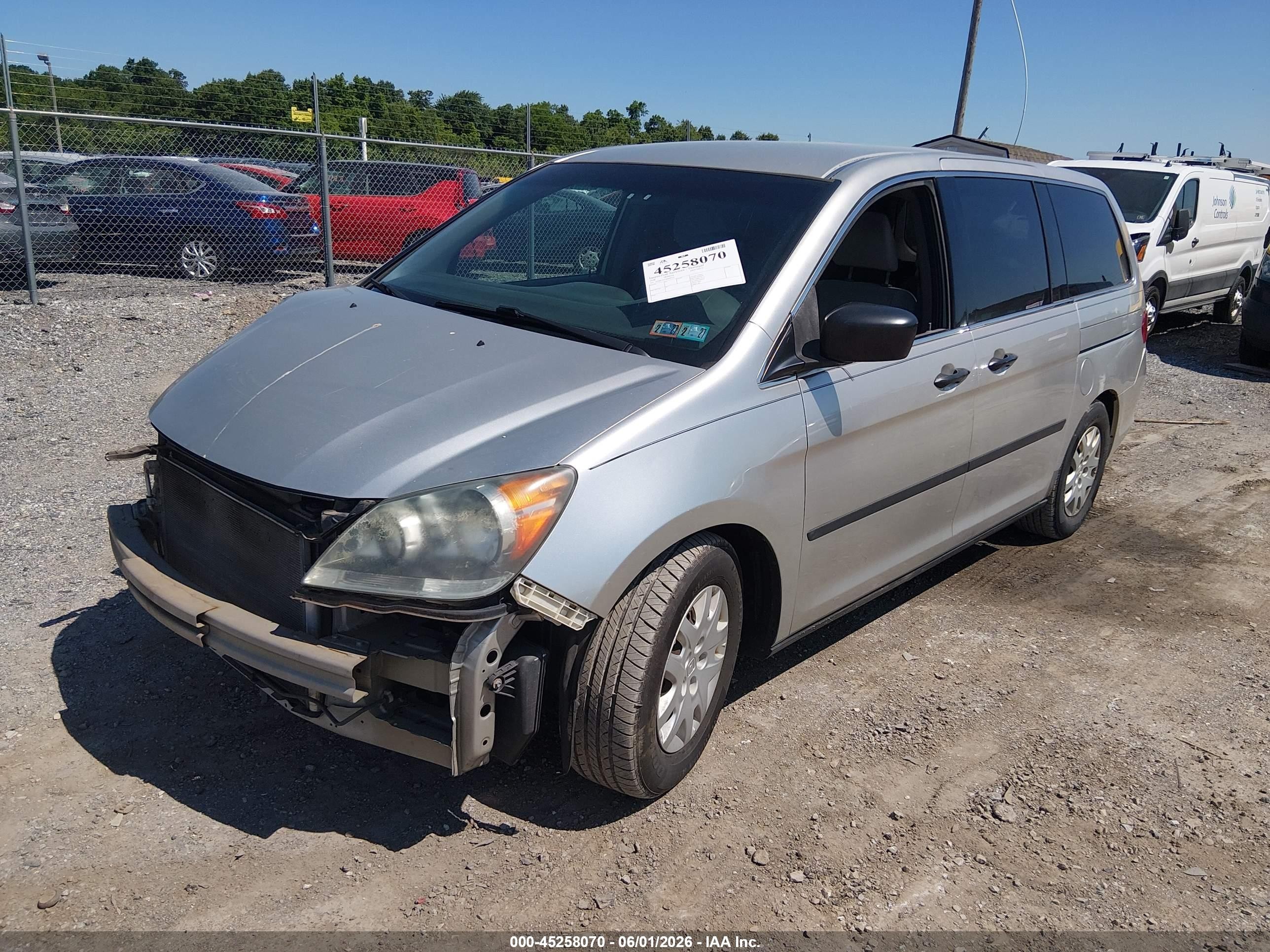 2008 Honda Odyssey Lx Серебряный vin: 5FNRL38278B089472