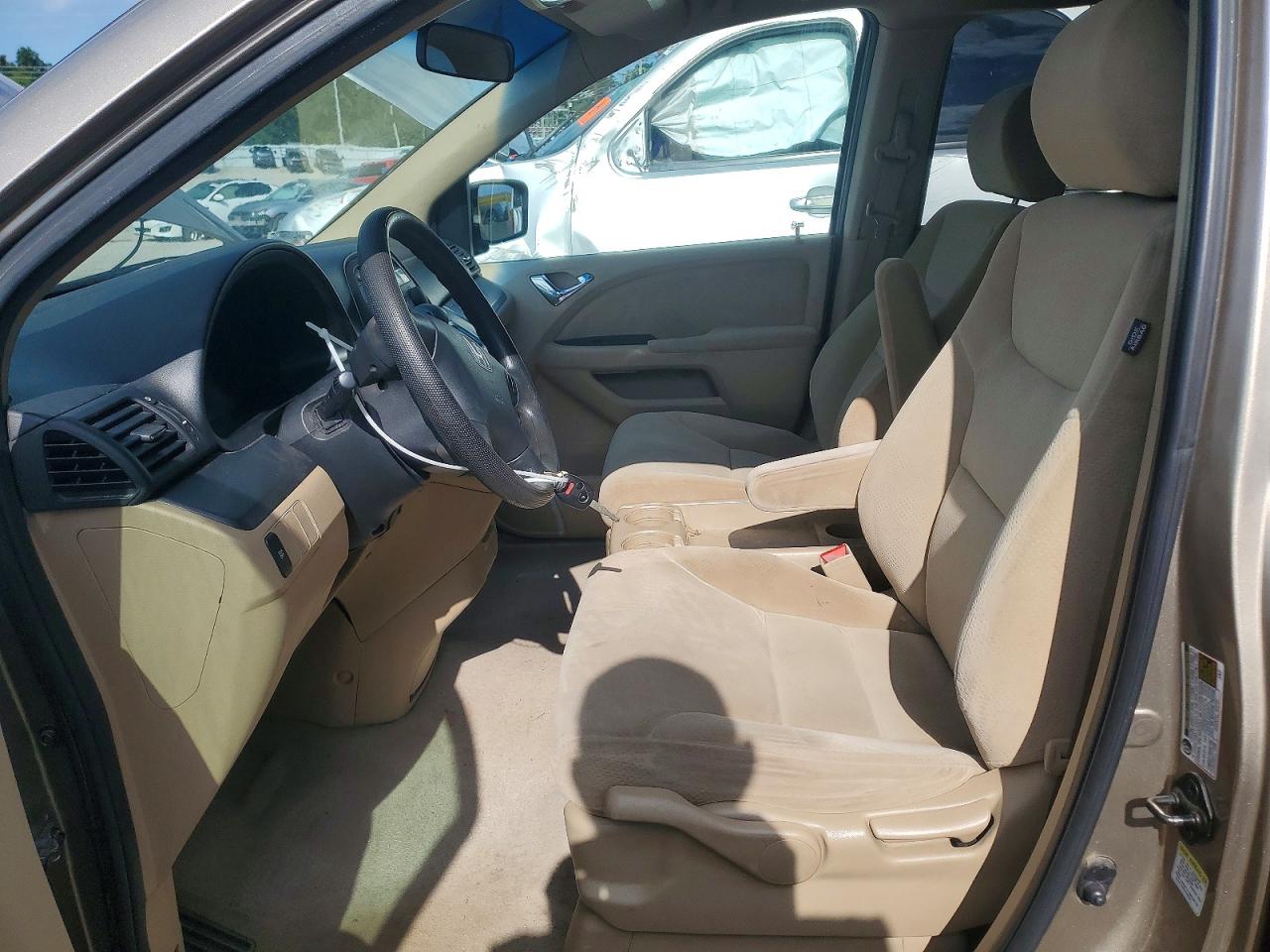 2005 Honda Odyssey Lx Tan vin: 5FNRL38285B099438