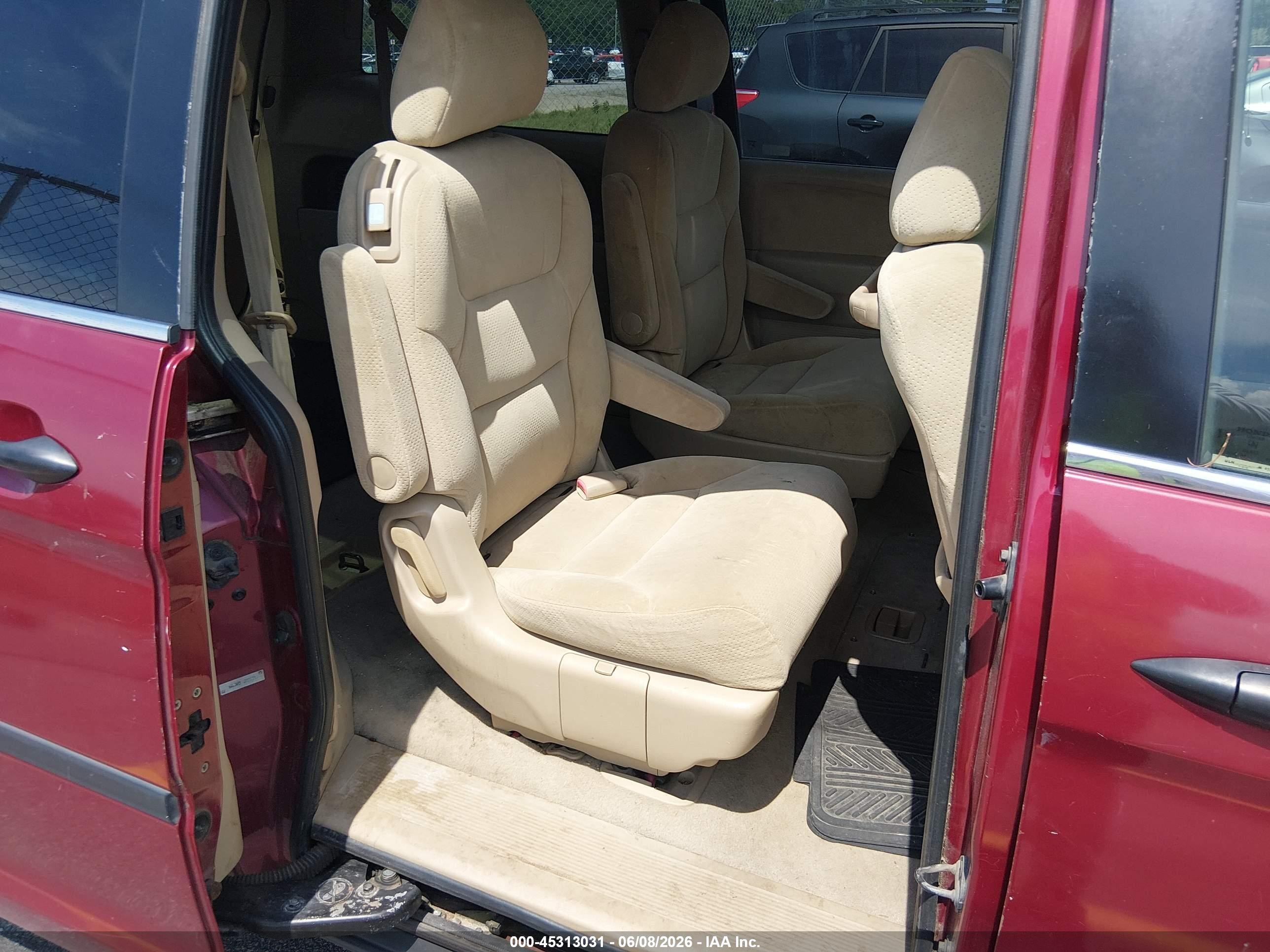 2006 Honda Odyssey Lx Red vin: 5FNRL38286B076193