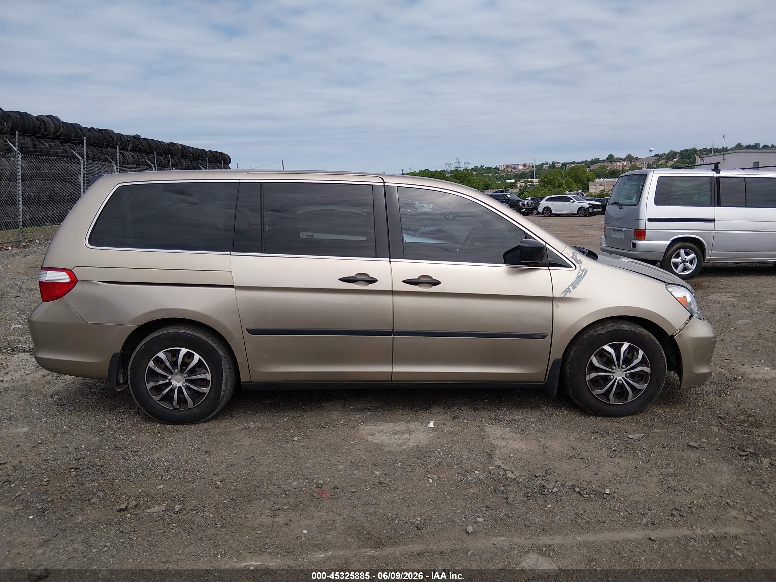 2006 Honda Odyssey Lx Бежевый vin: 5FNRL38286B122458