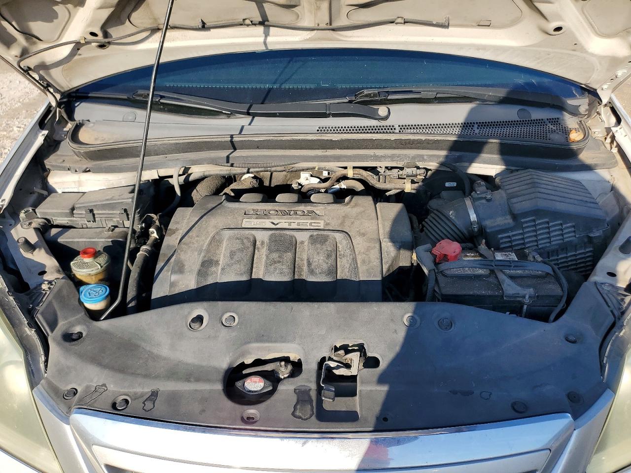 2007 Honda Odyssey Lx Silver vin: 5FNRL38287B077118