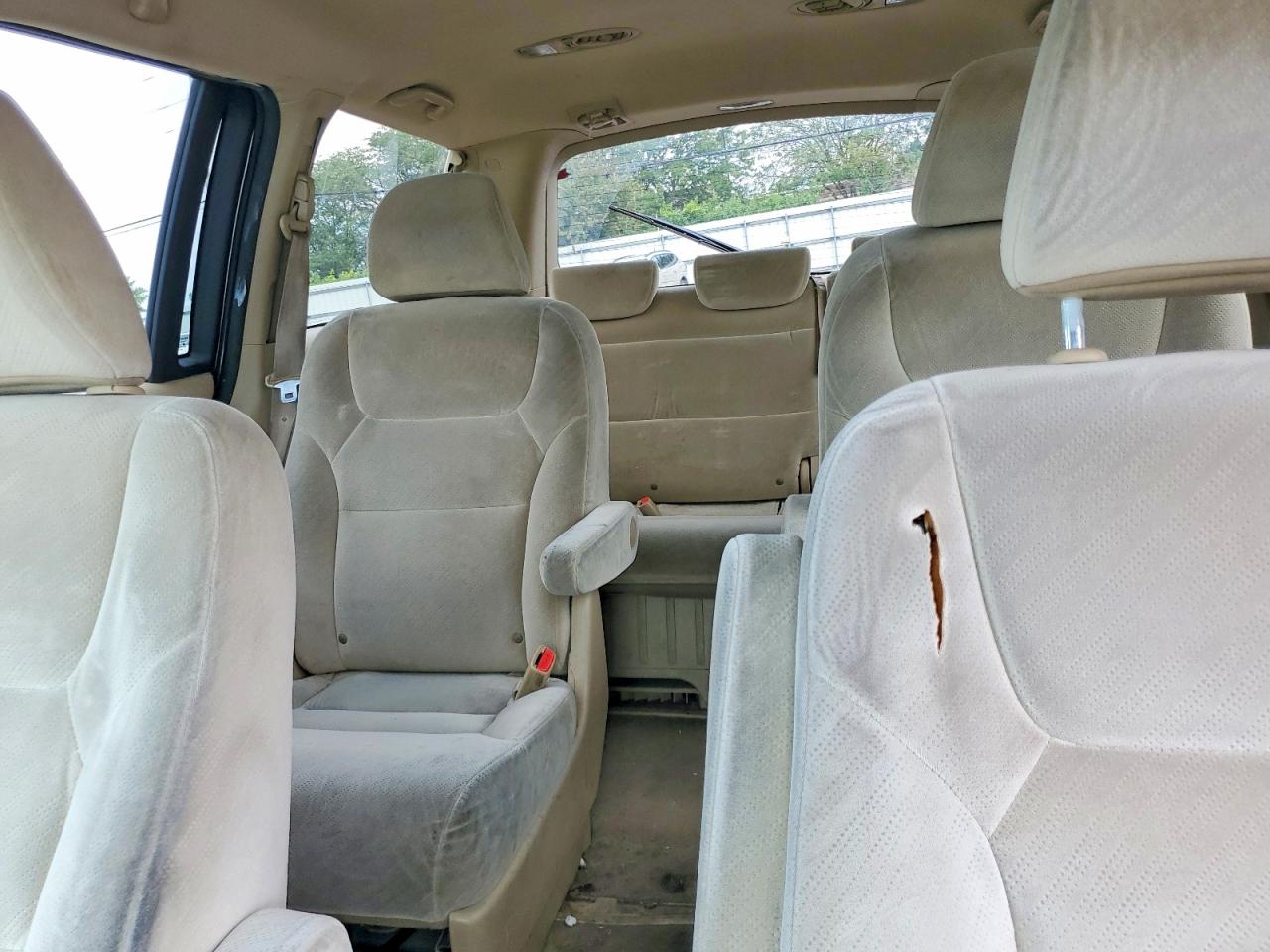 2008 Honda Odyssey Lx White vin: 5FNRL38288B042239