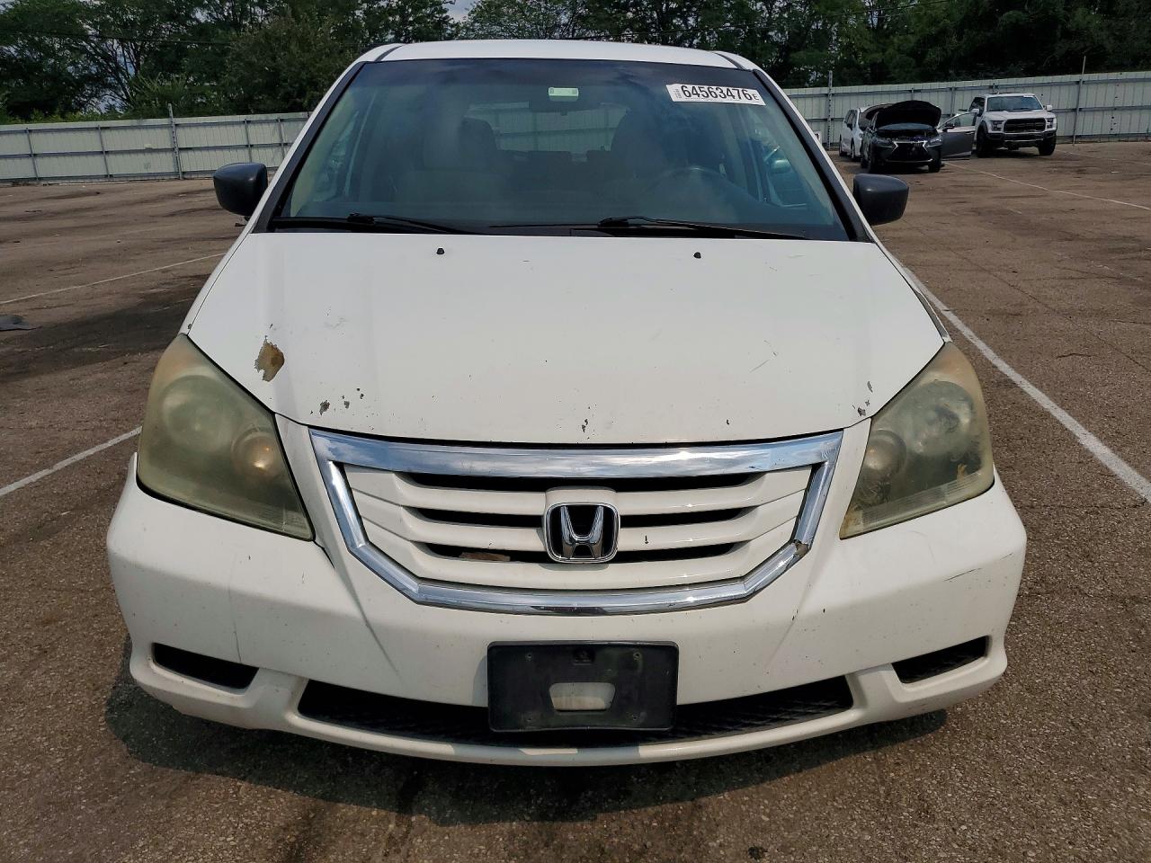 2008 Honda Odyssey Lx White vin: 5FNRL38288B042239
