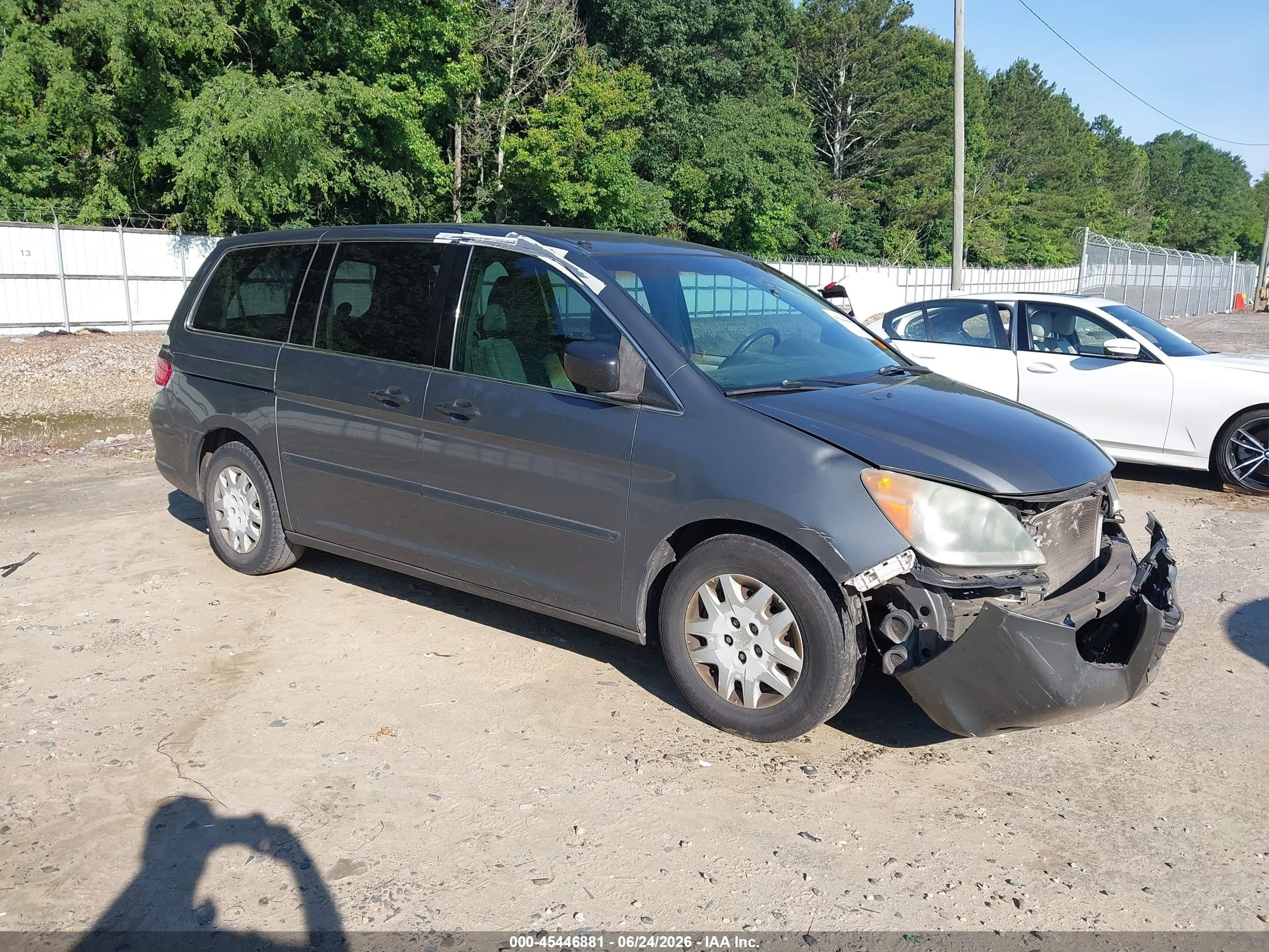 2008 Honda Odyssey Lx Gray vin: 5FNRL38288B076035
