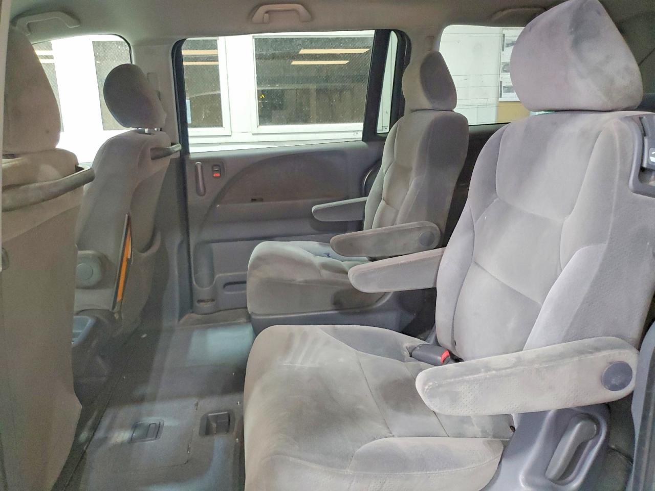 2006 Honda Odyssey Lx Серебряный vin: 5FNRL38296B101036