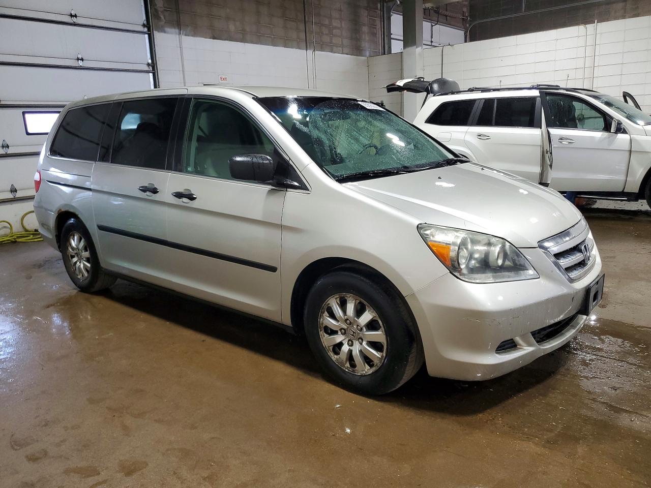 2006 Honda Odyssey Lx Серебряный vin: 5FNRL38296B101036