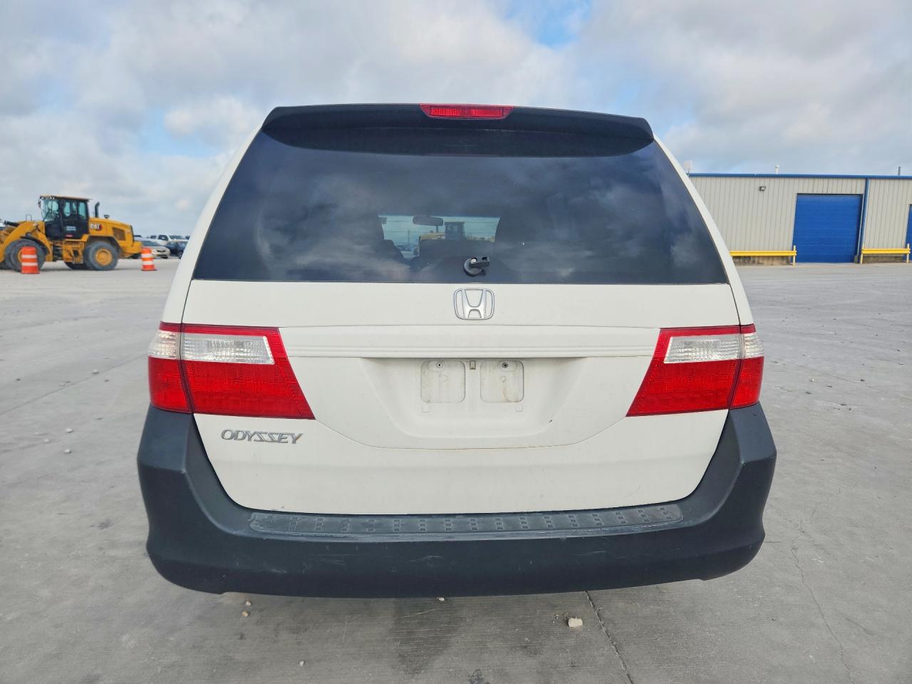 2007 Honda Odyssey Lx White vin: 5FNRL38297B004680
