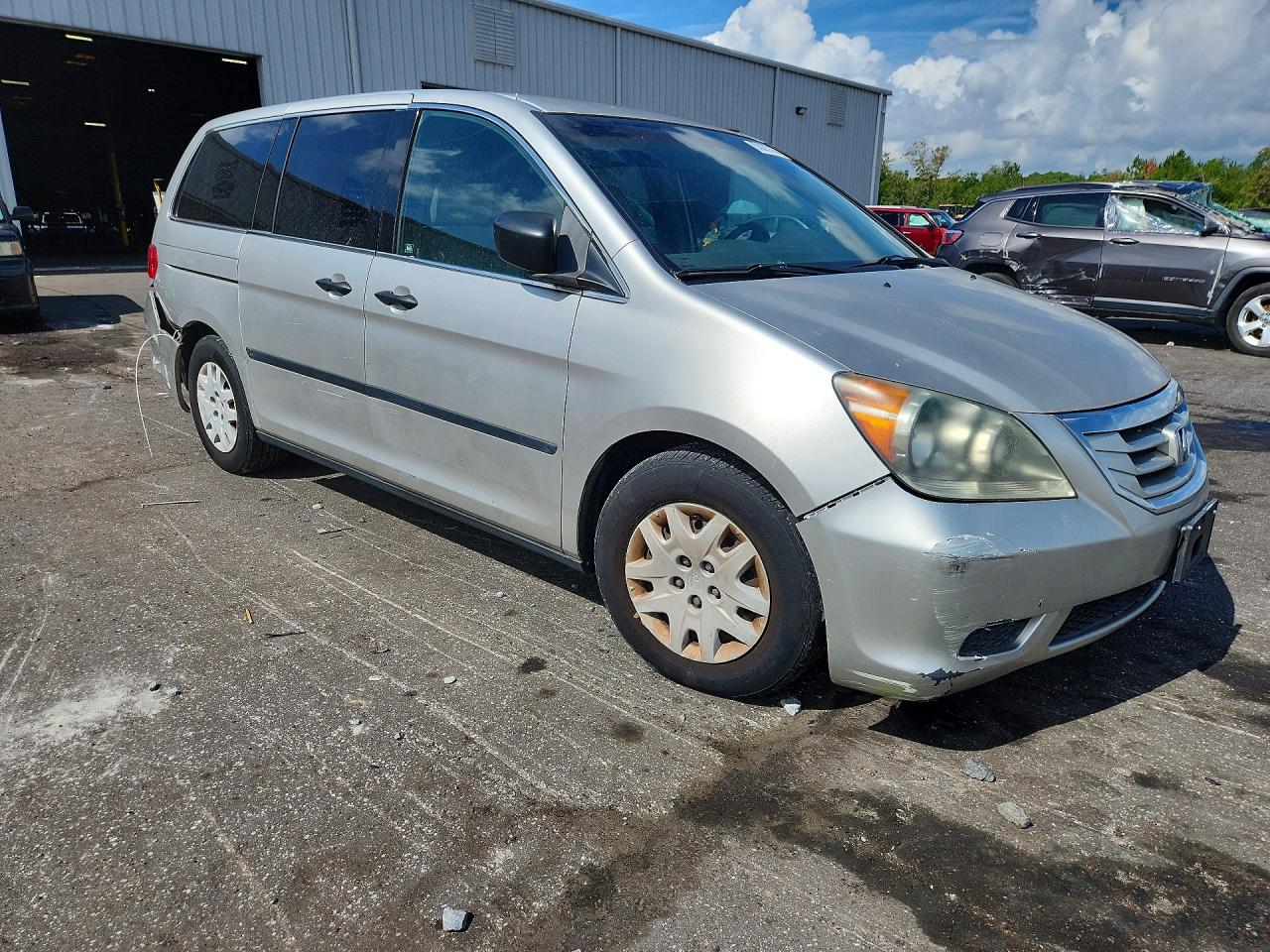 2008 Honda Odyssey Lx Silver vin: 5FNRL38298B111441