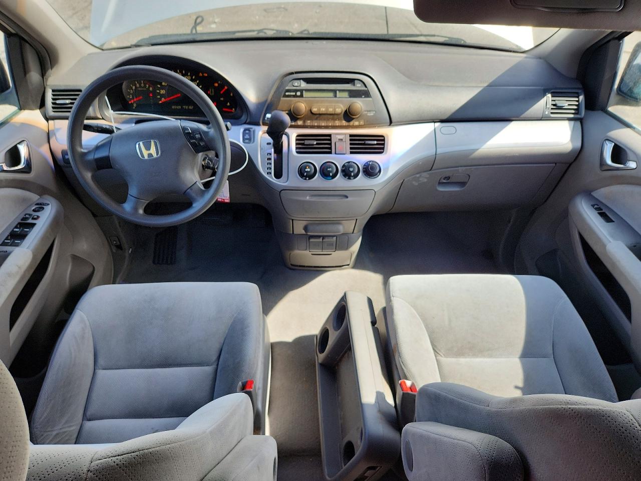 2008 Honda Odyssey Lx Silver vin: 5FNRL38298B111441