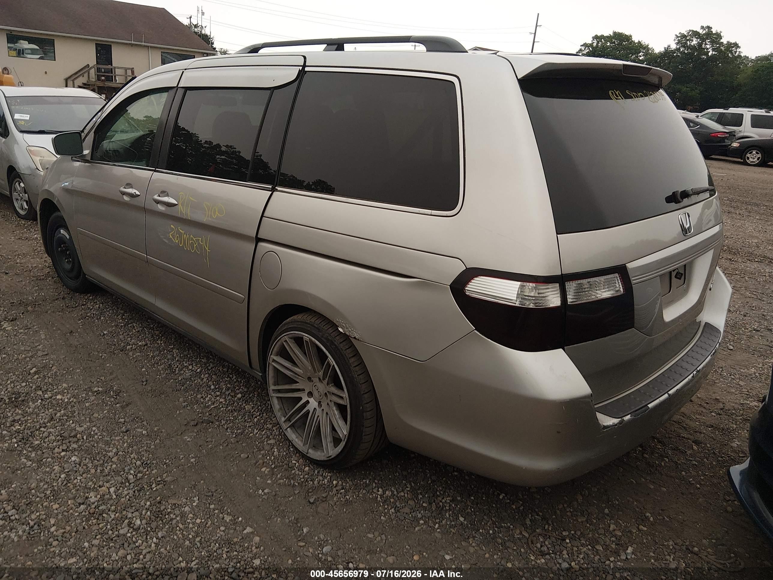 2005 Honda Odyssey Lx Gold vin: 5FNRL382X5B086870