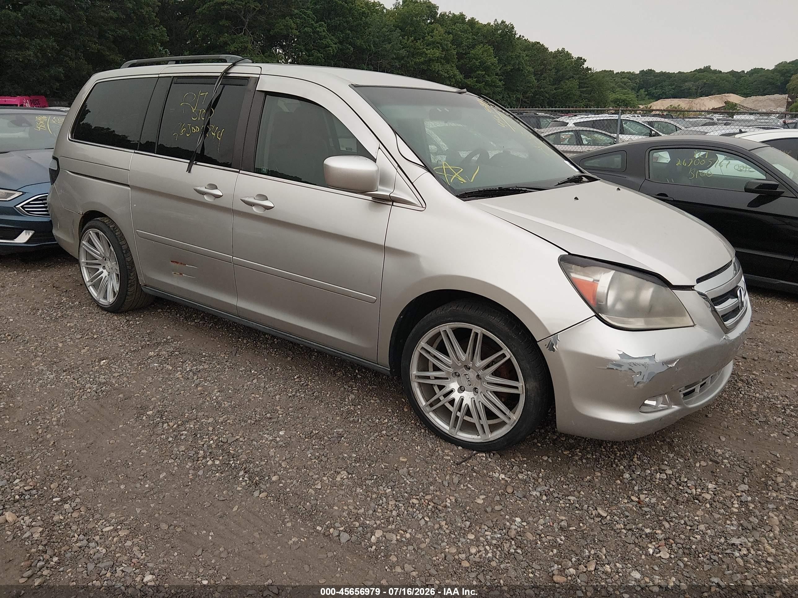 2005 Honda Odyssey Lx Gold vin: 5FNRL382X5B086870