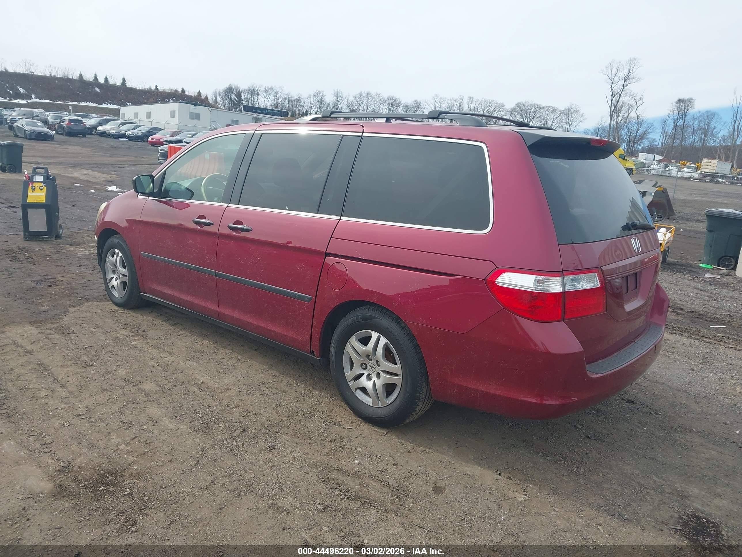 2006 Honda Odyssey Lx Red vin: 5FNRL382X6B061856