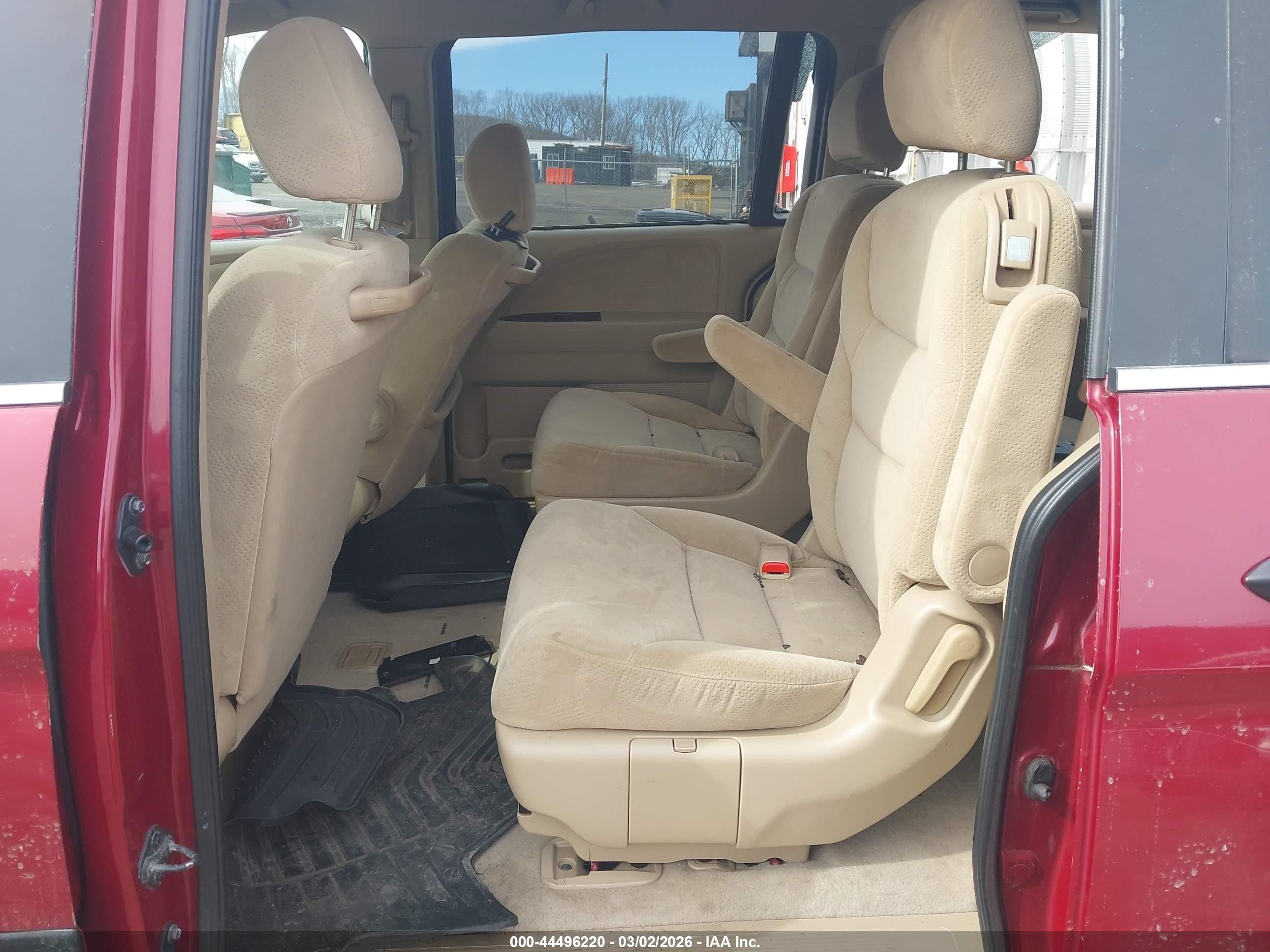 2006 Honda Odyssey Lx Red vin: 5FNRL382X6B061856
