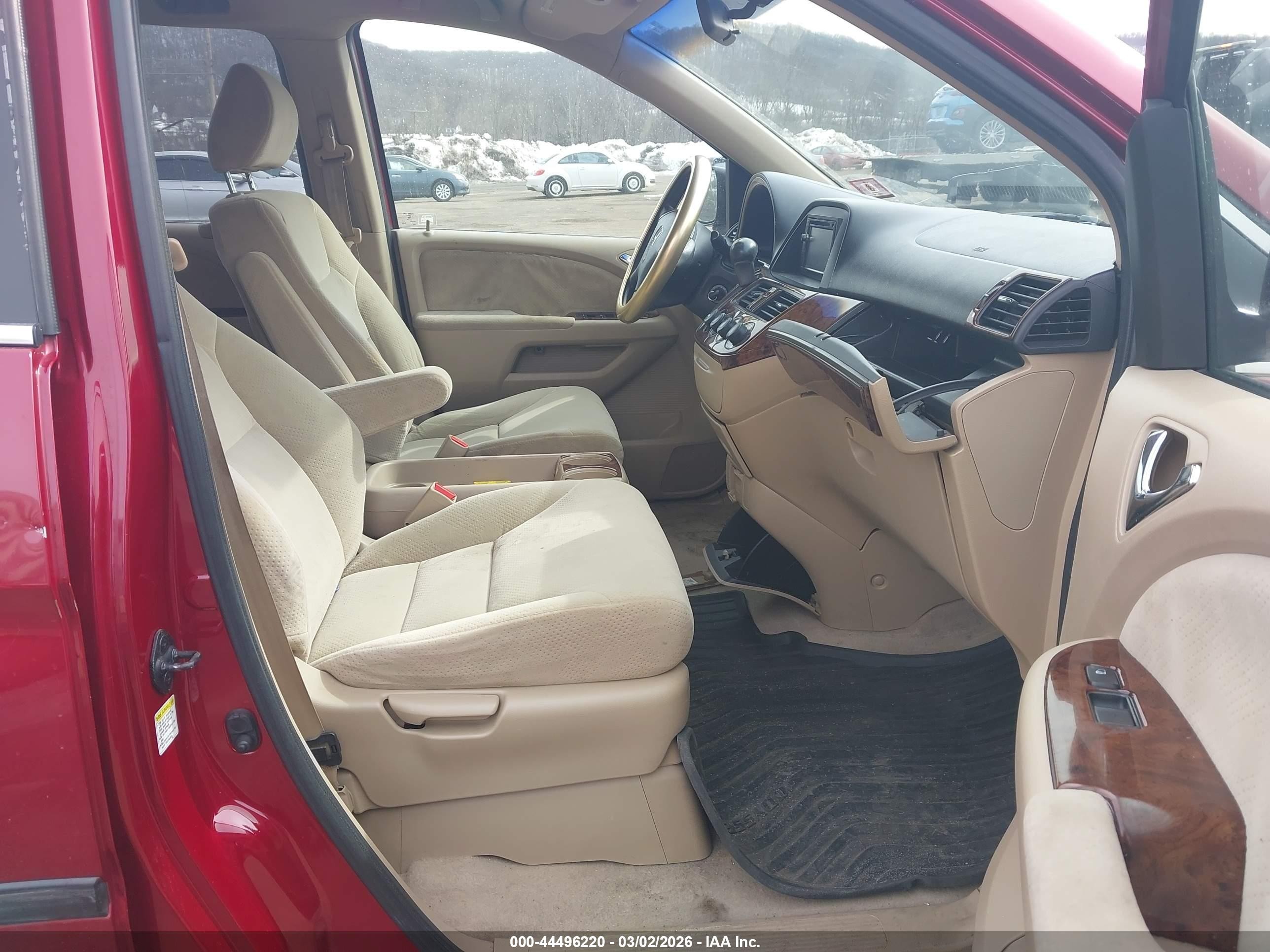 2006 Honda Odyssey Lx Red vin: 5FNRL382X6B061856
