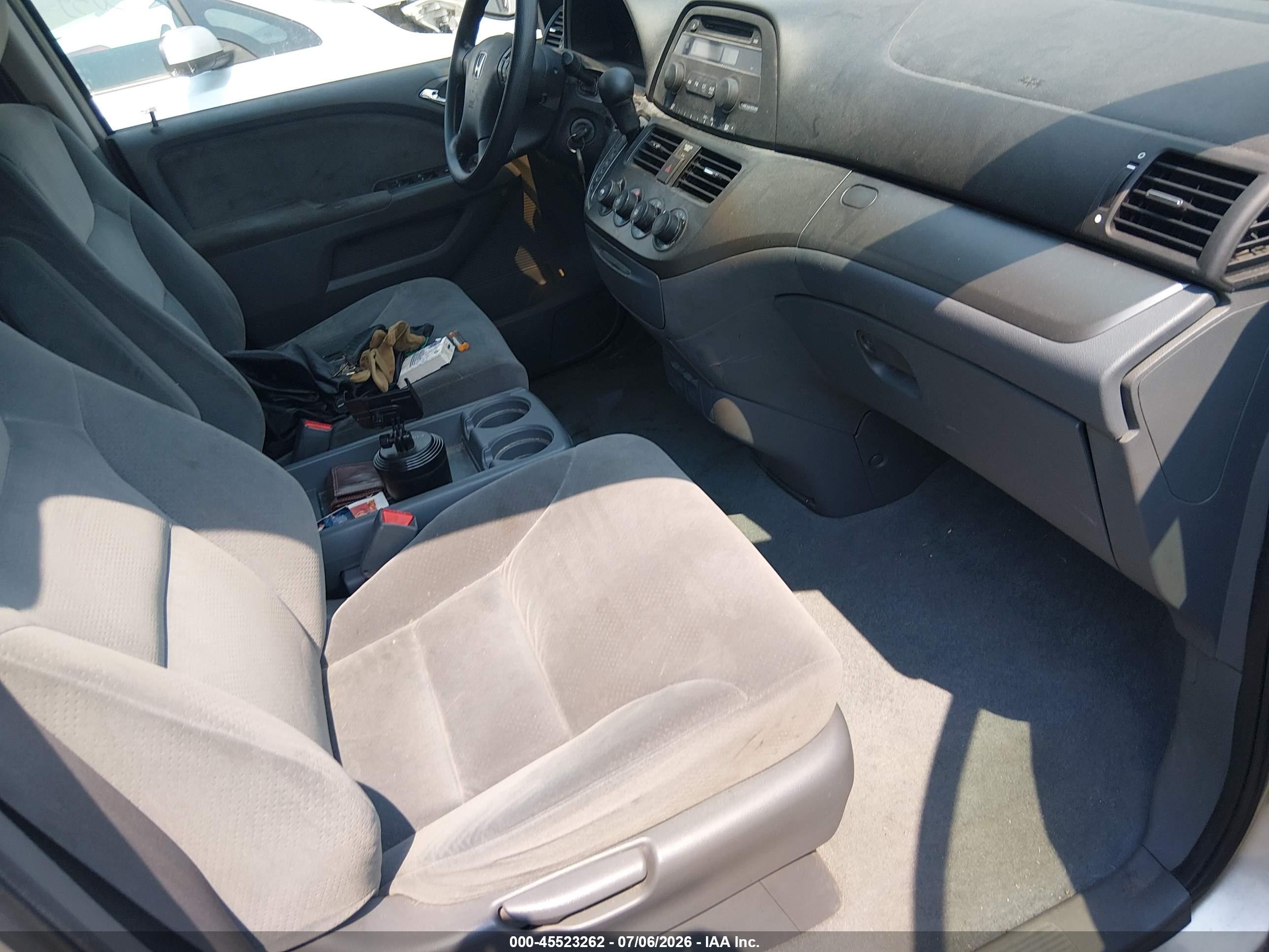 2006 Honda Odyssey Lx Gray vin: 5FNRL382X6B074803