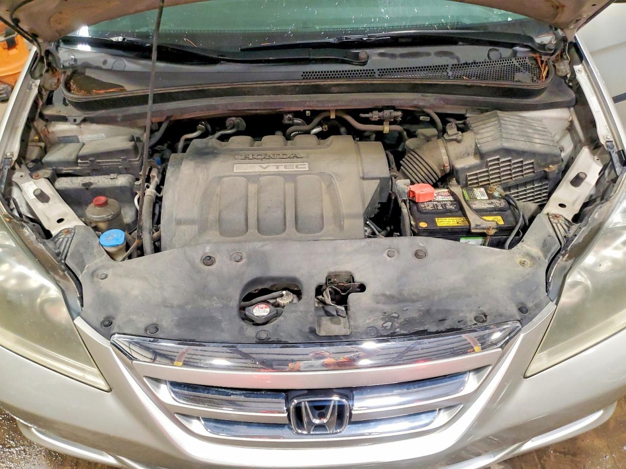 2007 Honda Odyssey Lx Silver vin: 5FNRL382X7B142986