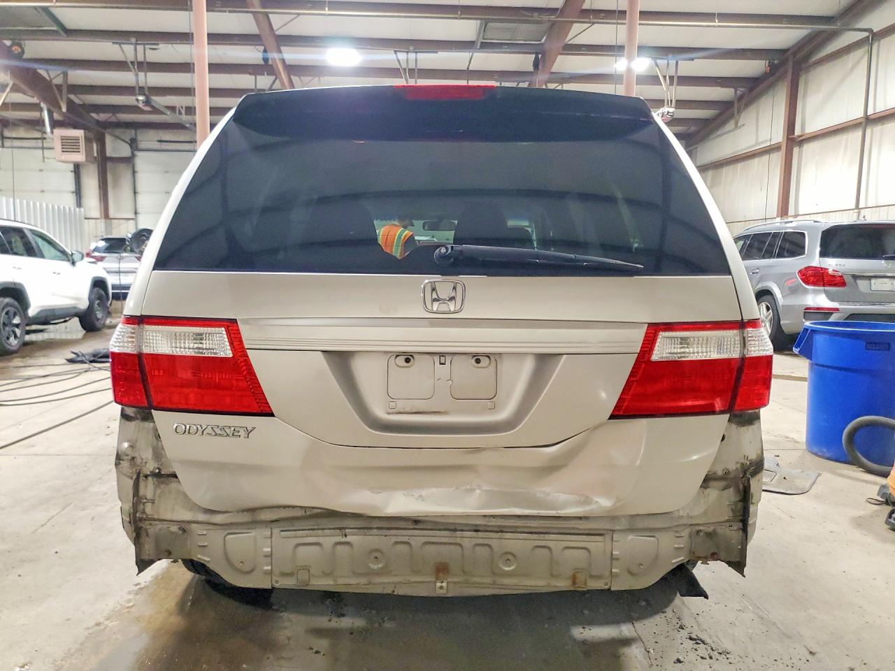 2007 Honda Odyssey Lx Silver vin: 5FNRL382X7B142986