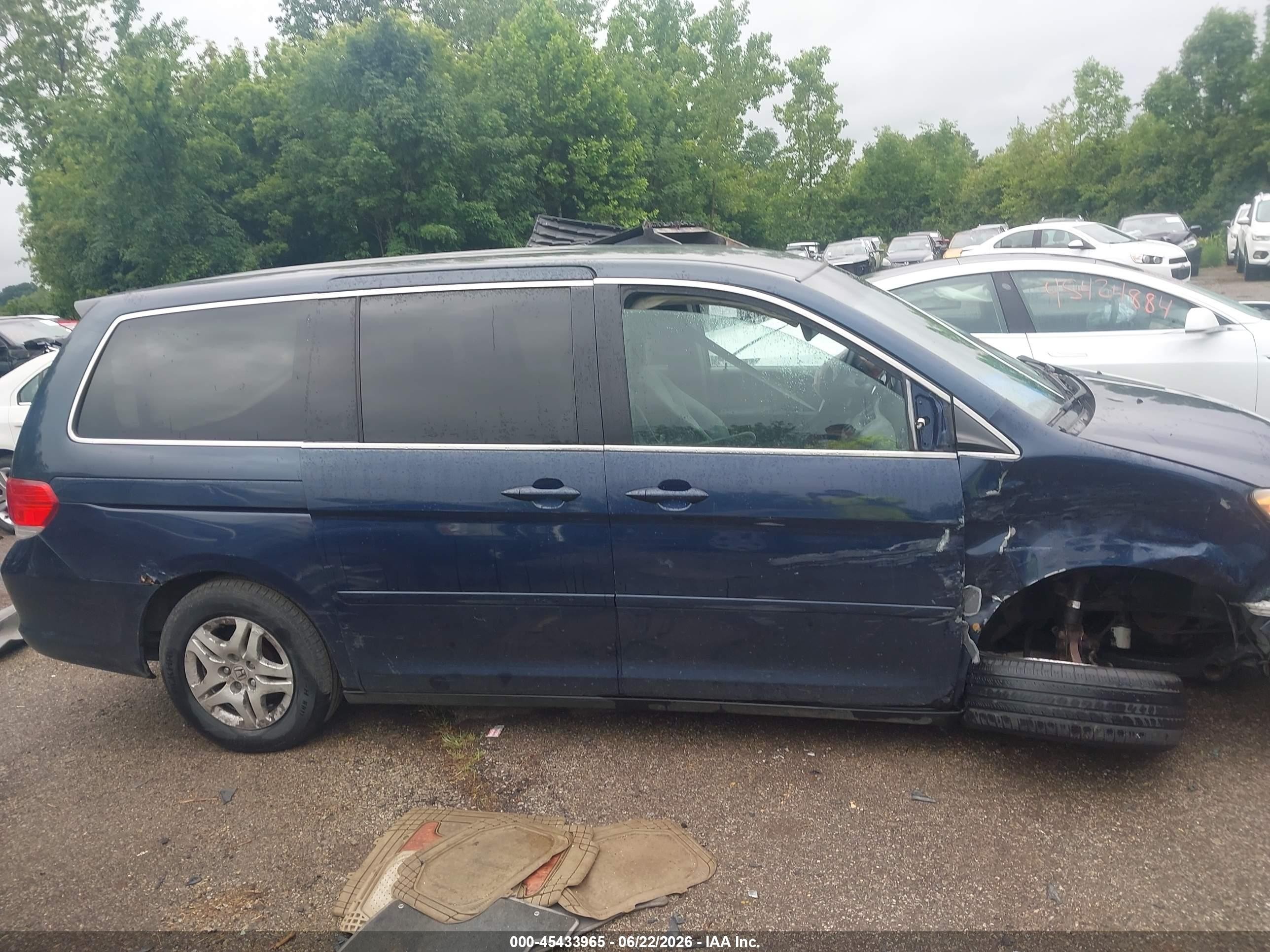 2009 Honda Odyssey Lx Black vin: 5FNRL382X9B023127