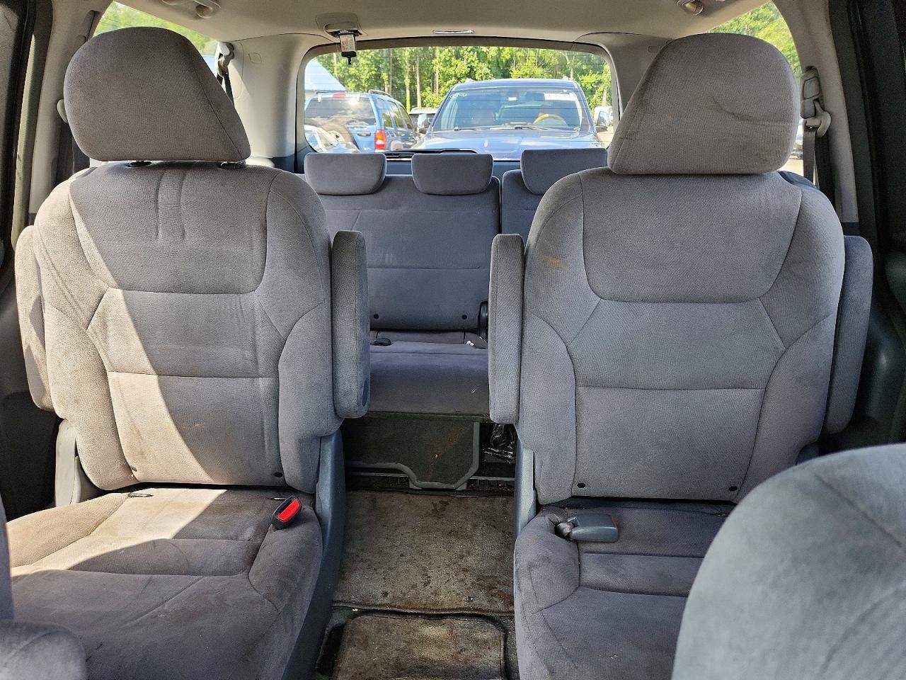 2006 Honda Odyssey Ex Silver vin: 5FNRL38406B069174