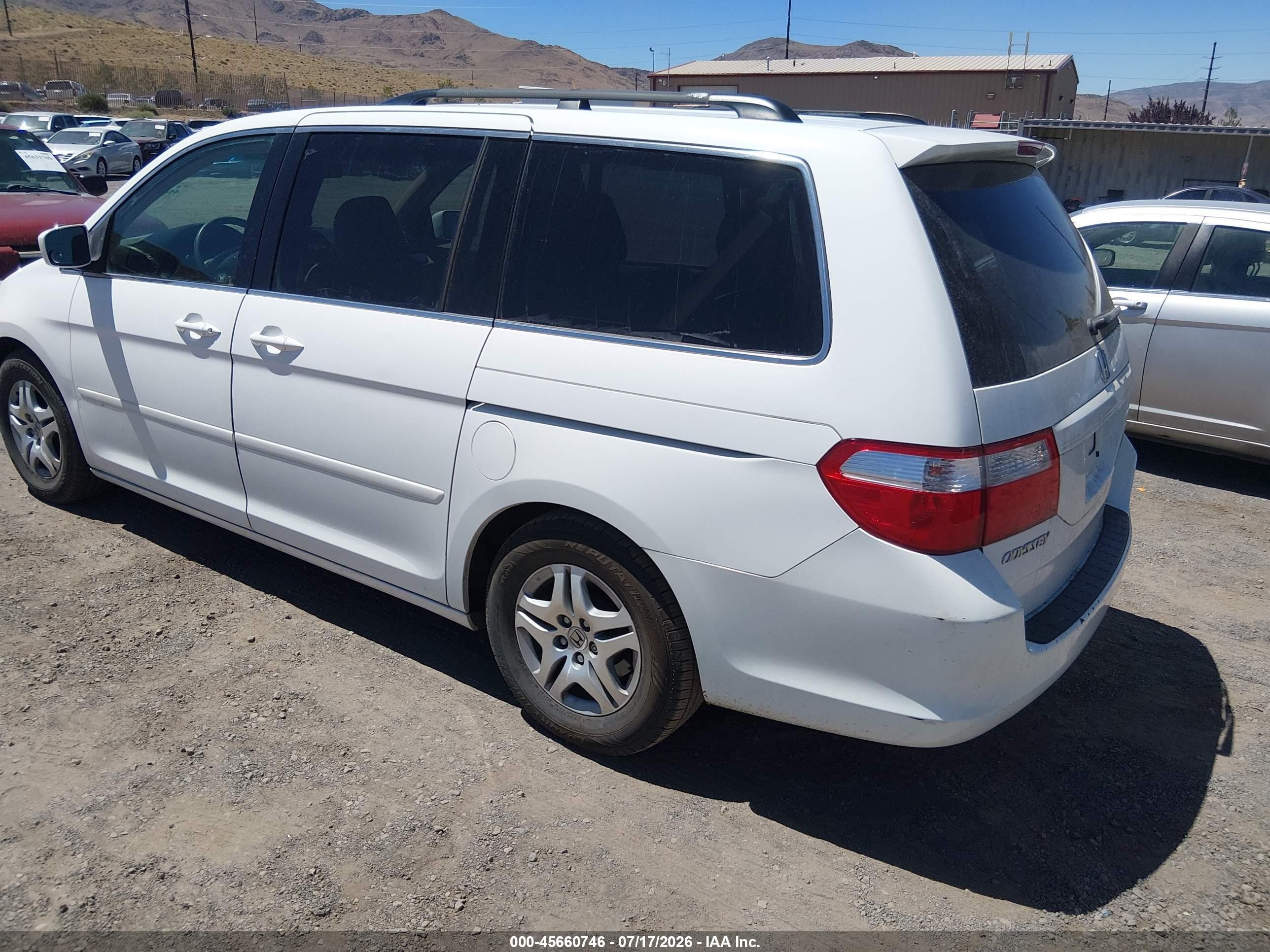2006 Honda Odyssey Ex White vin: 5FNRL38406B407771