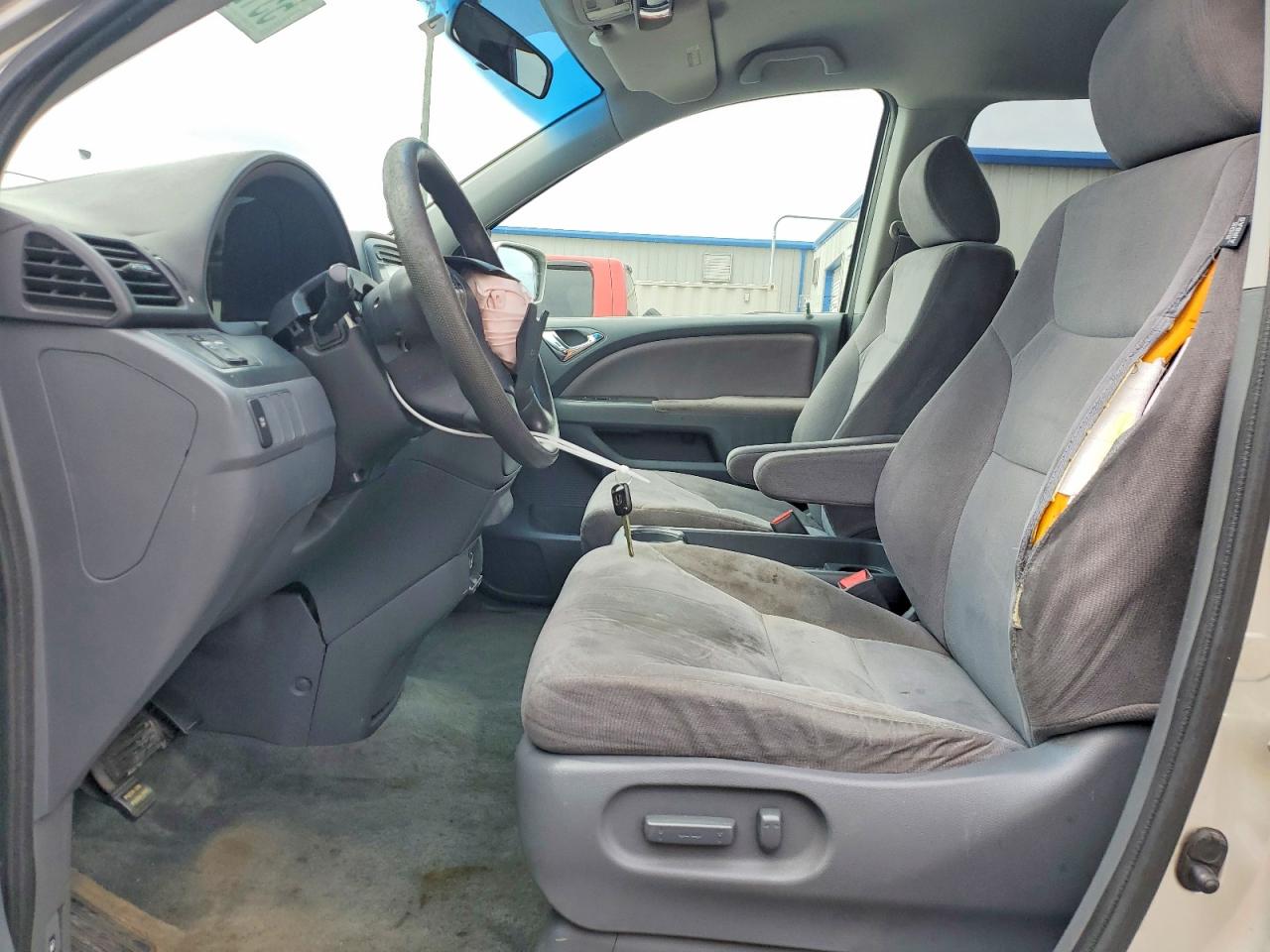 2007 Honda Odyssey Ex White vin: 5FNRL38407B431814